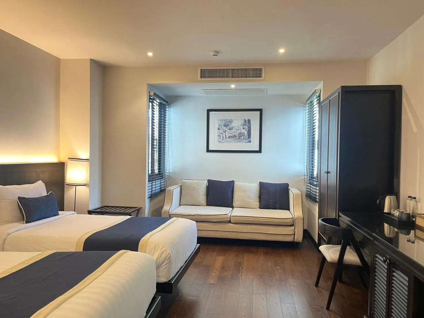 Bed in Cheeva Dee Hotel