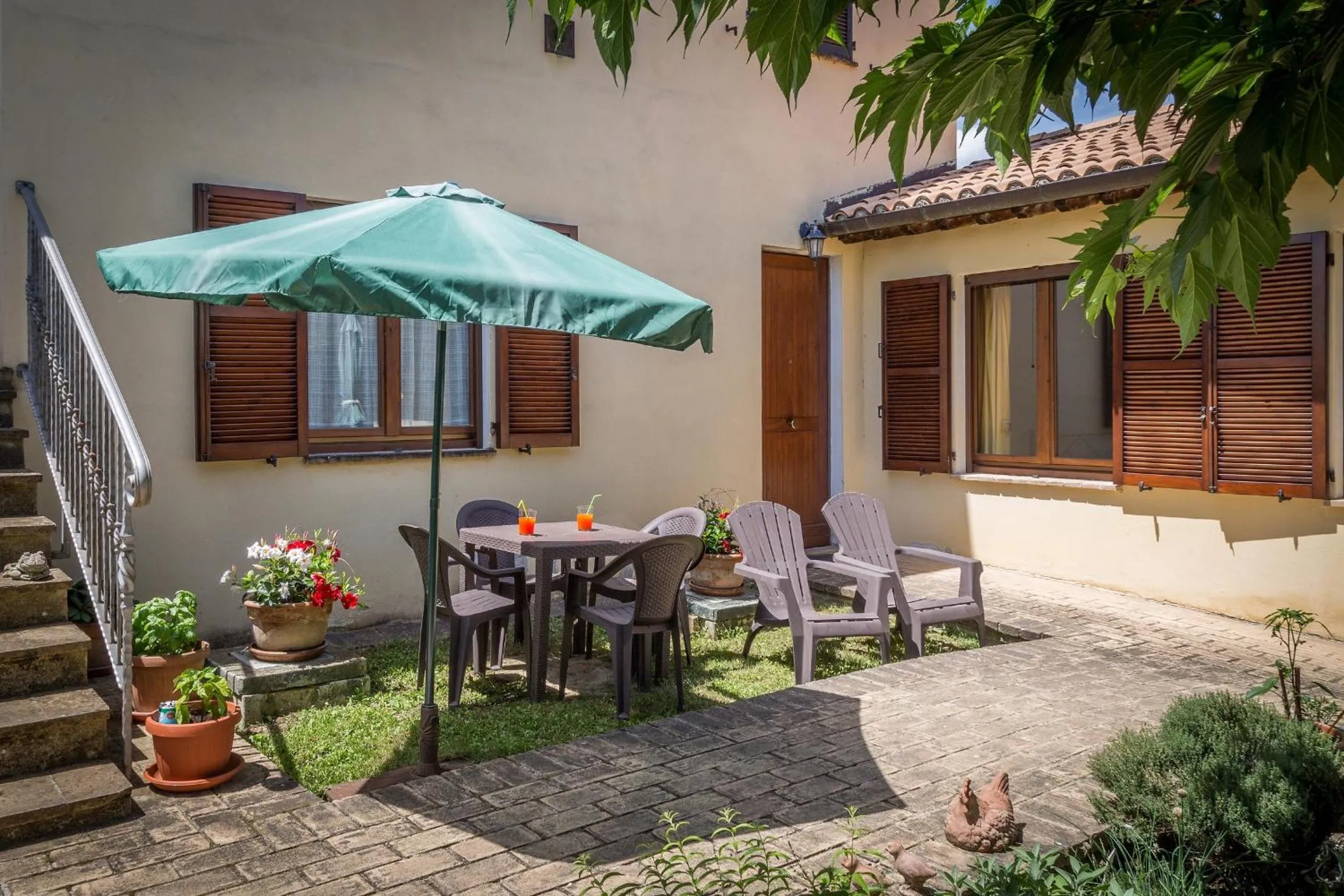 Garden in Country House Nonna Rana