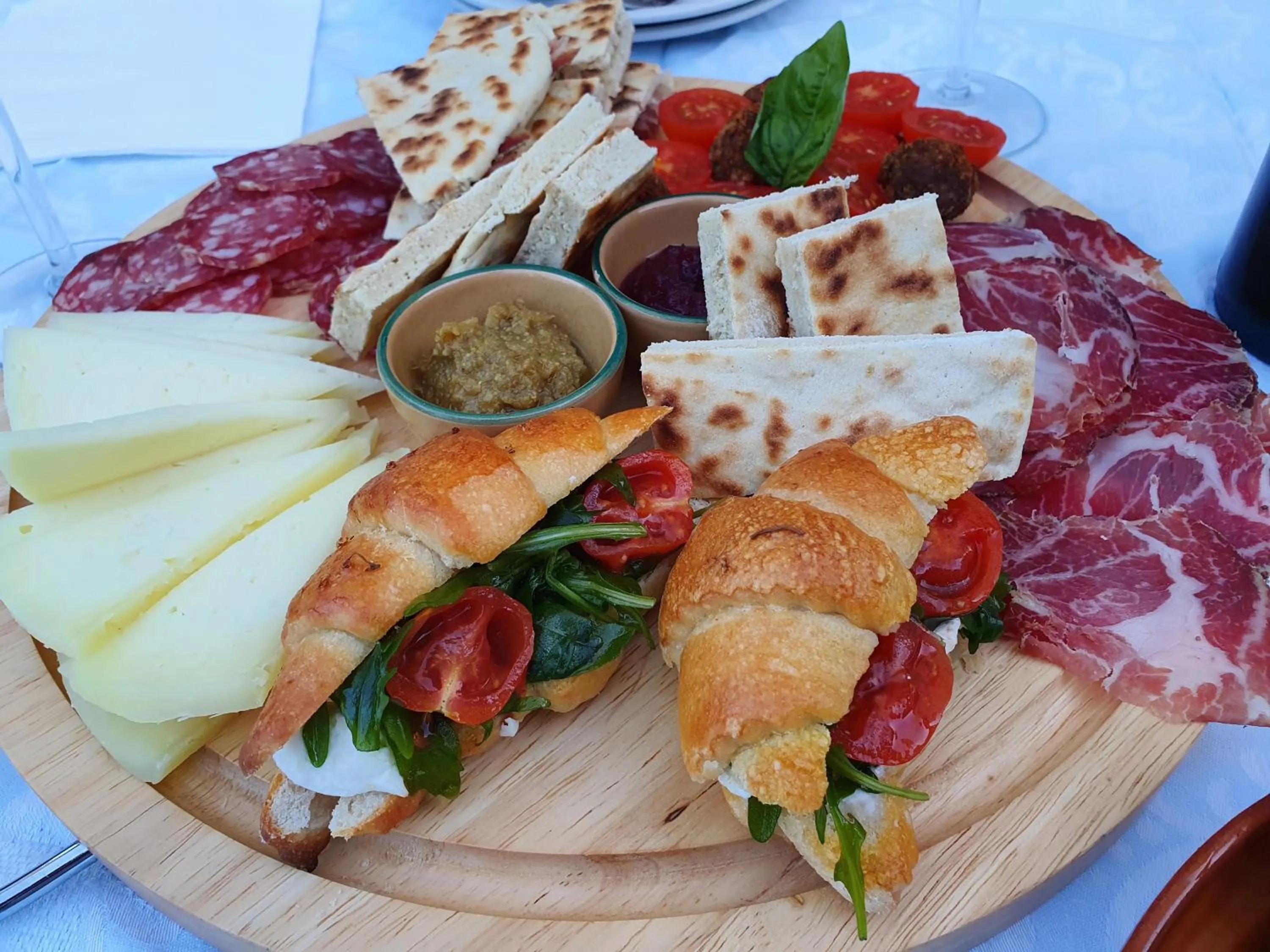 Food and drinks in Country House Nonna Rana