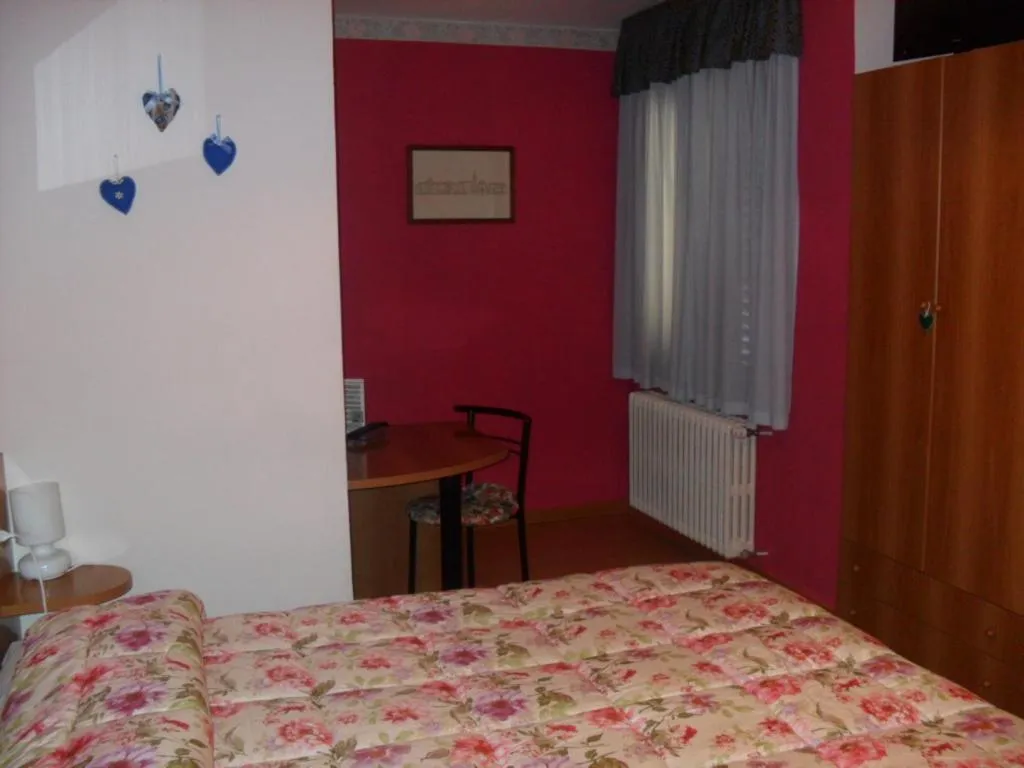 Bedroom, Bed in Hotel Bristol