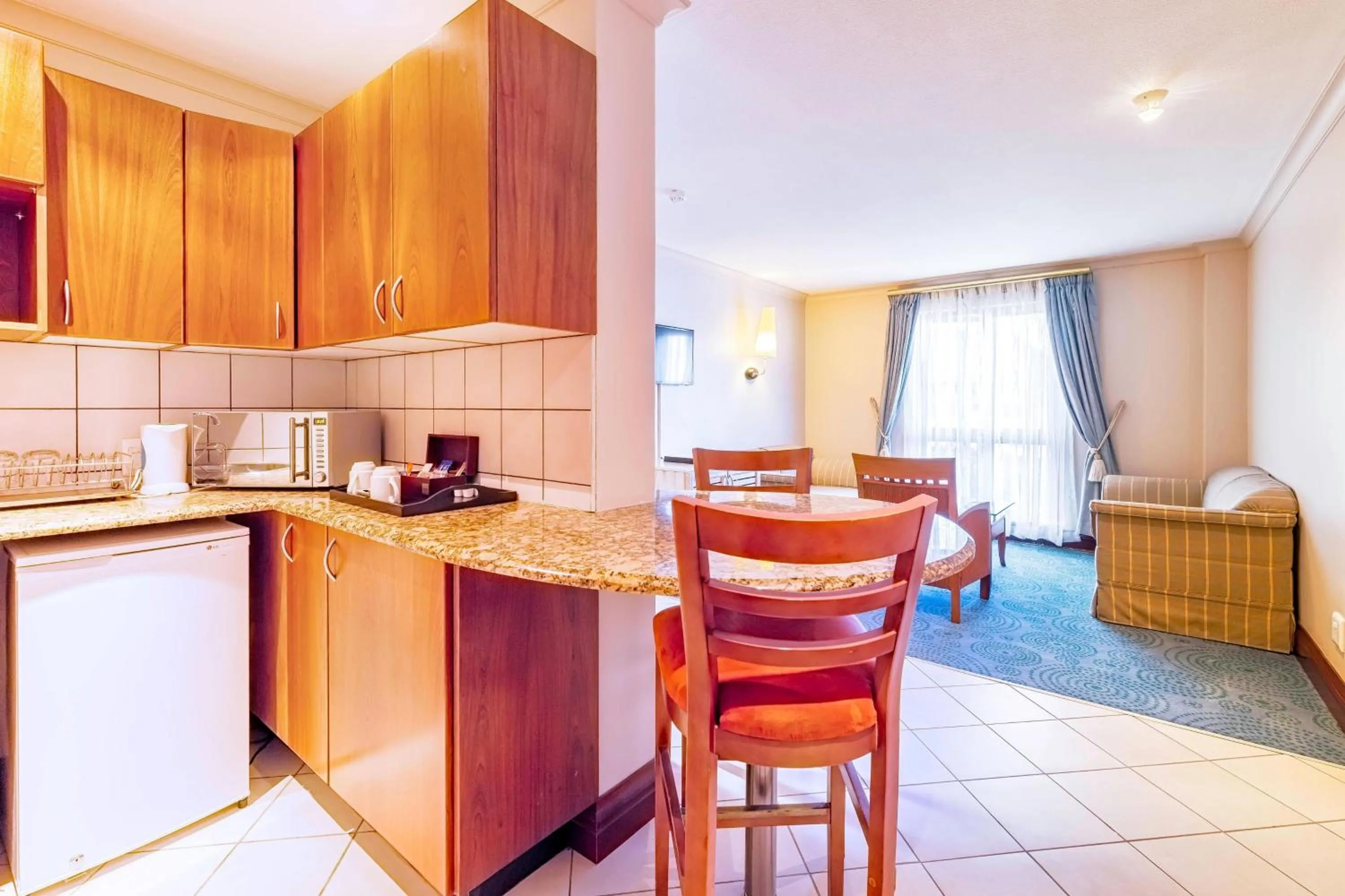 Kitchen or kitchenette in Protea Hotel by Marriott Walvis Bay Pelican Bay