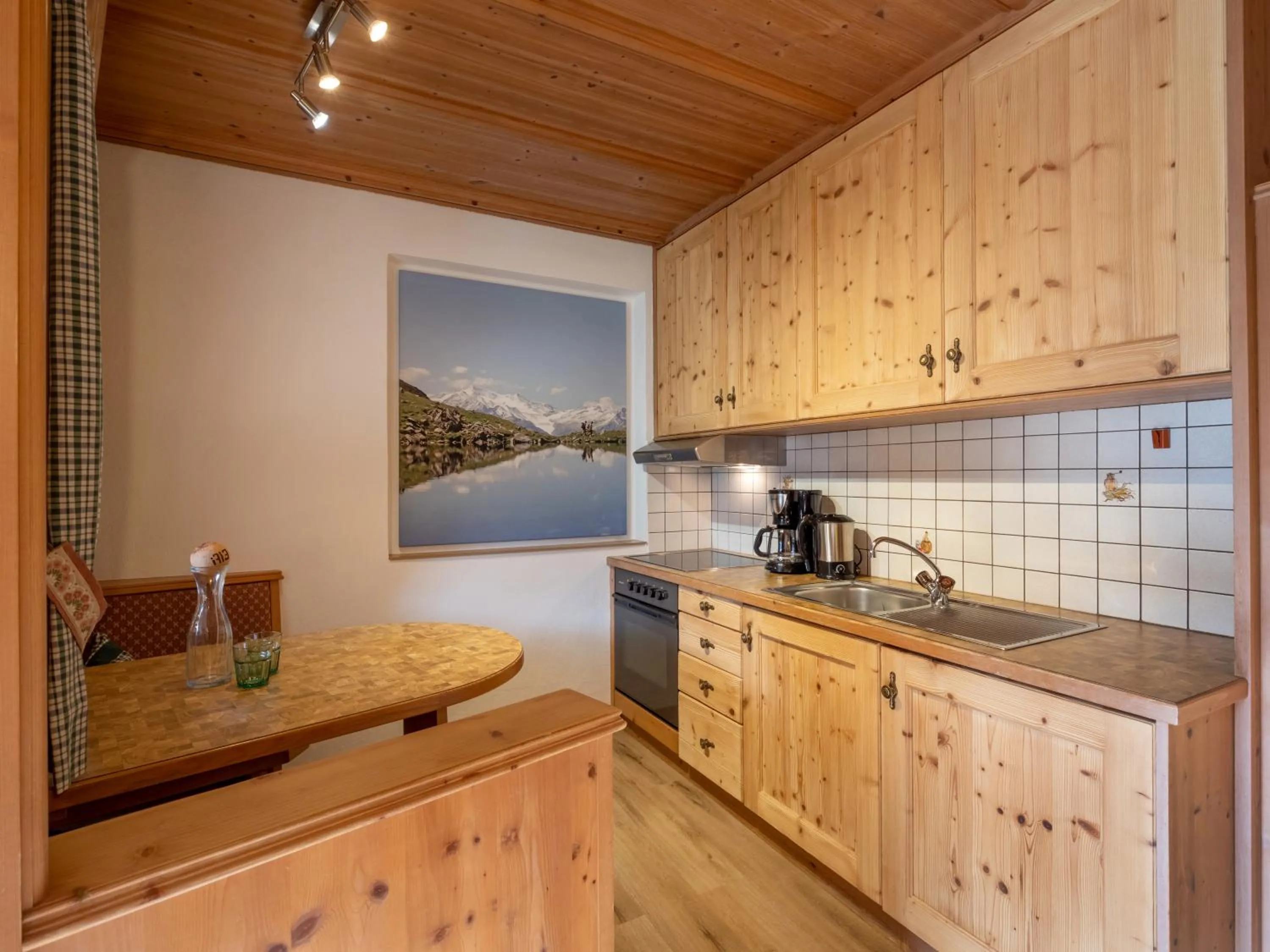 Kitchen or kitchenette in Landhaus Elfi