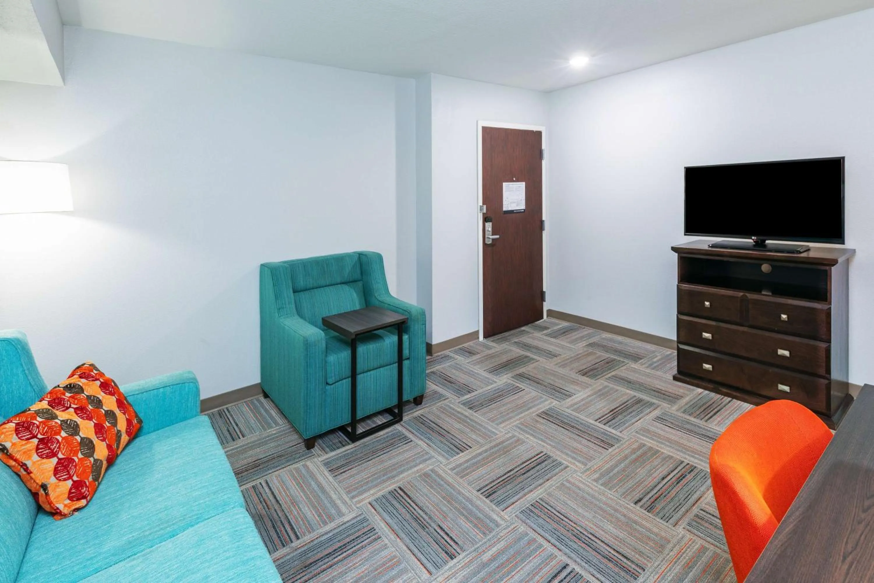 Living room in Hampton Inn Miami, Oklahoma