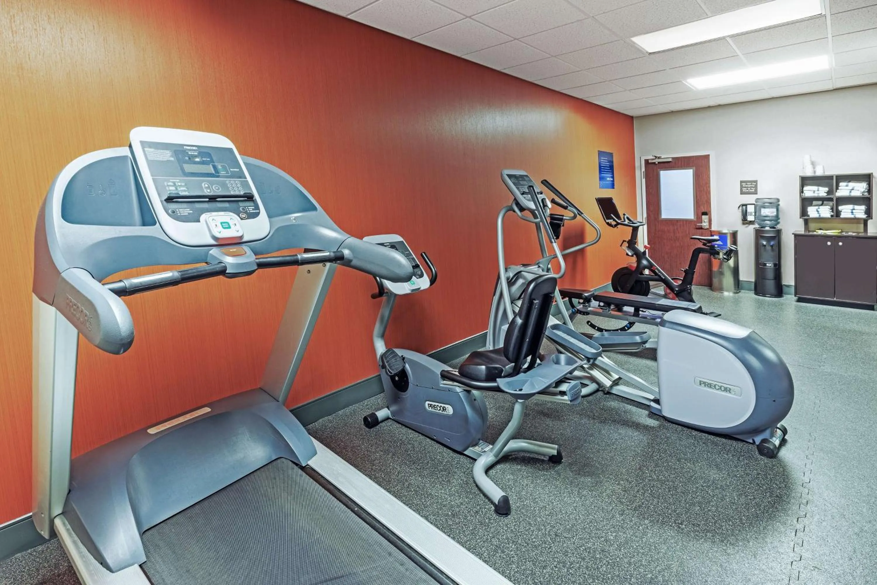 Fitness centre/facilities in Hampton Inn Miami, Oklahoma