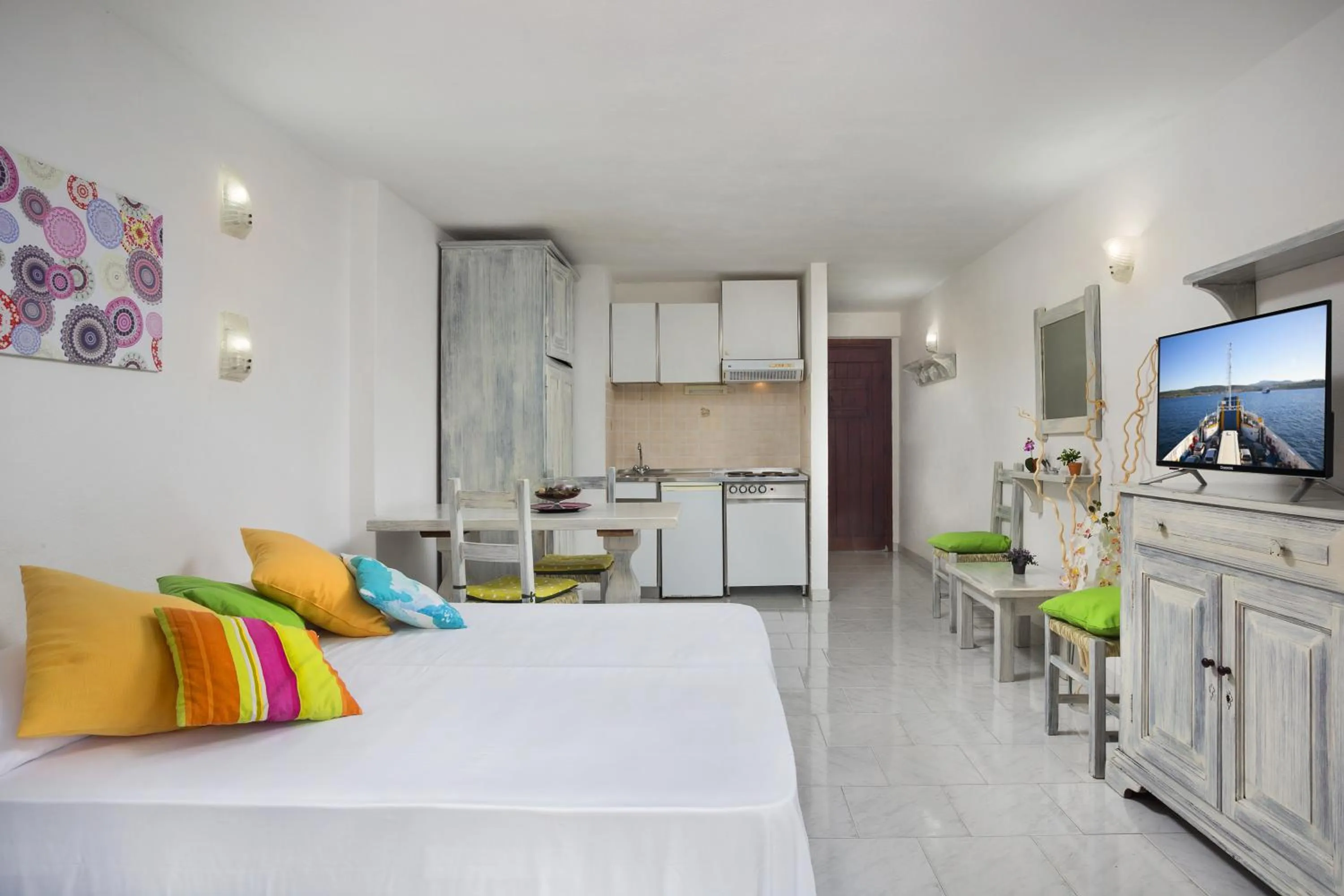 Bed in Residence Bougainvillae