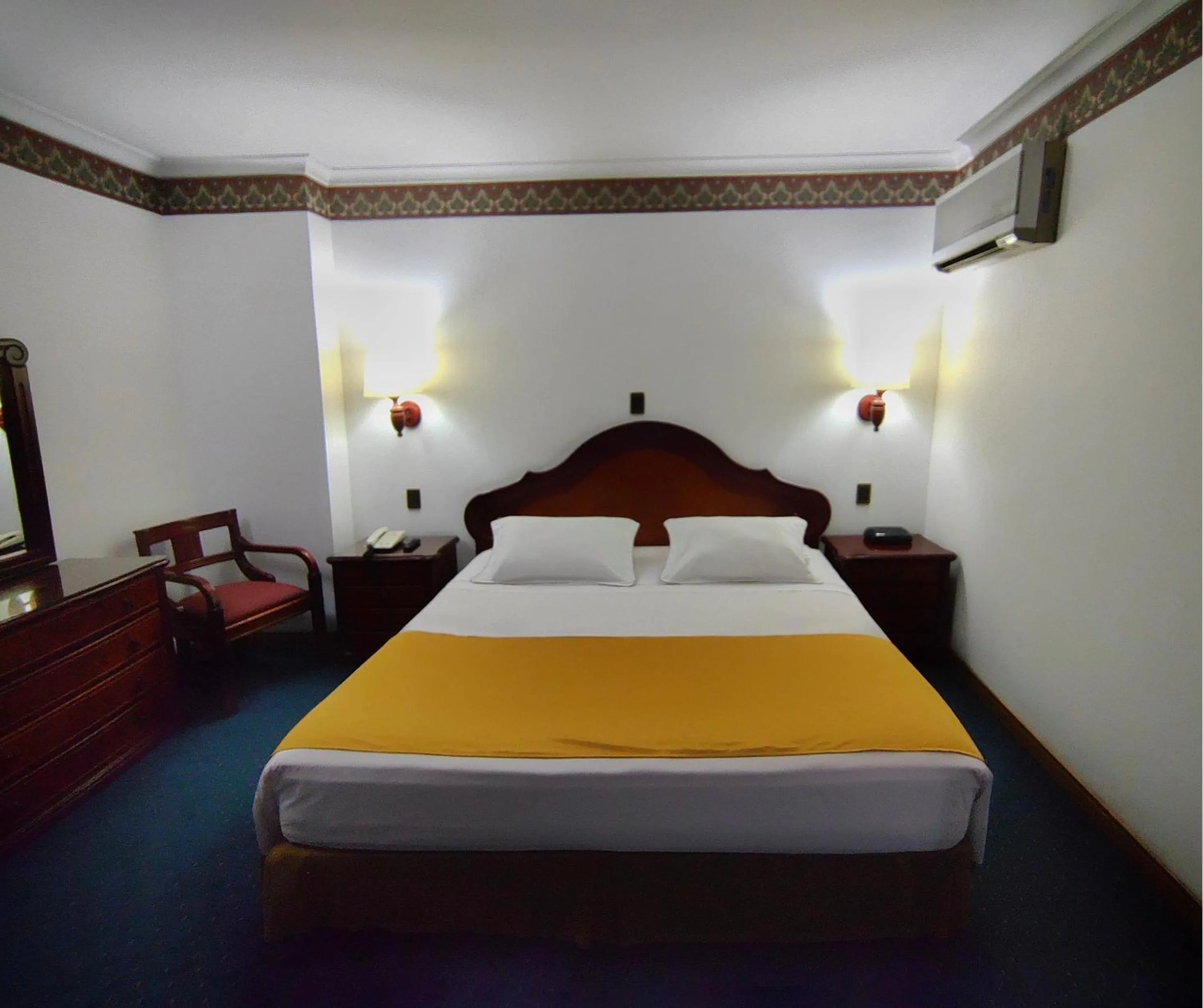 Breakfast, Bed in Gran Hotel