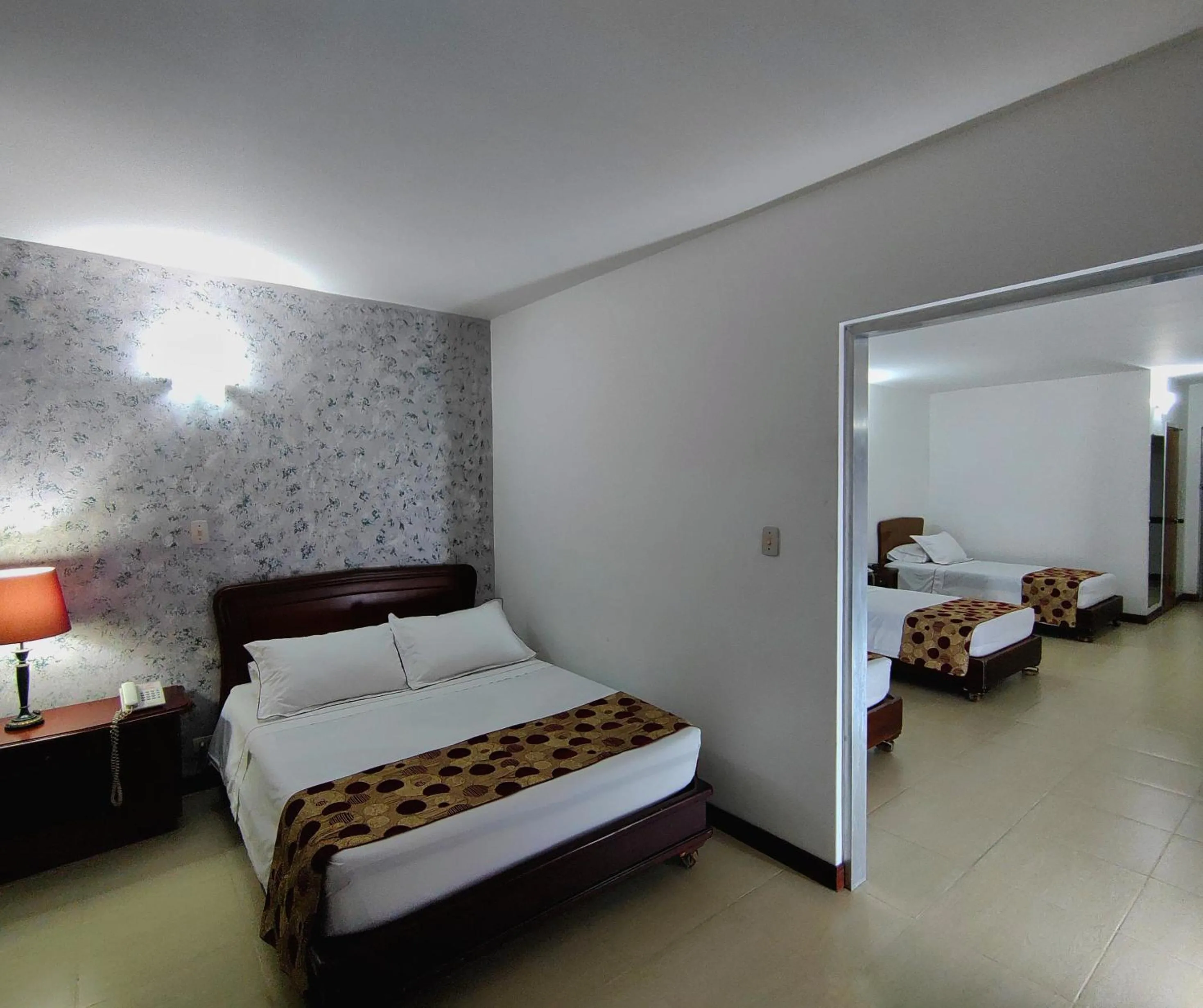 Swimming pool, Bed in Gran Hotel