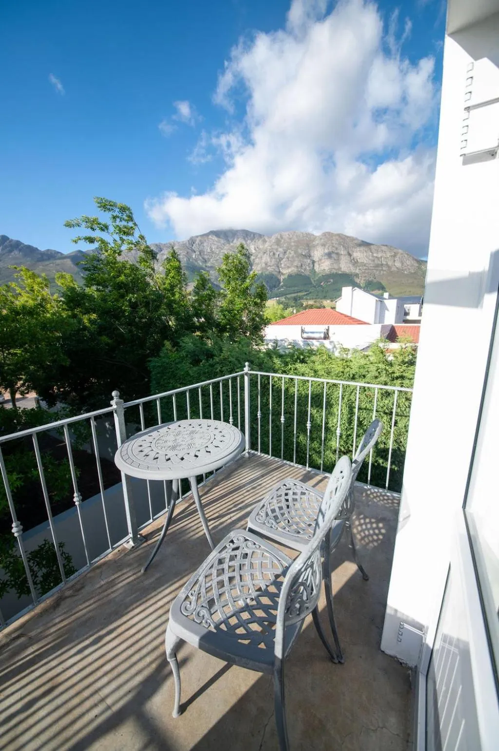 Natural landscape in Maison d'Ail Guest House