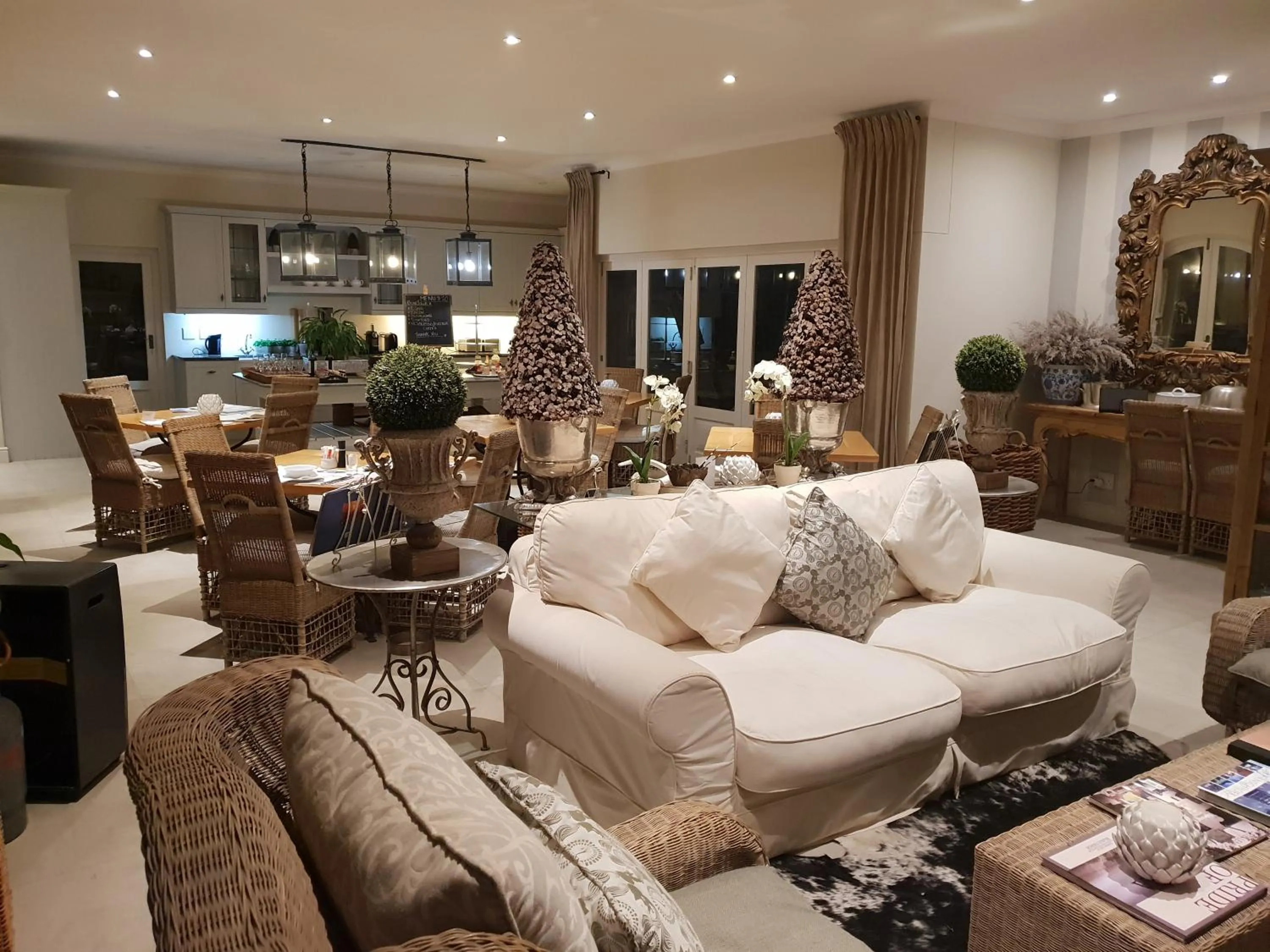 Seating area in Maison d'Ail Guest House