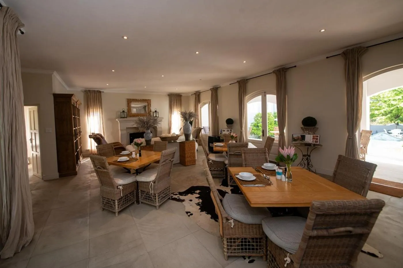 Dining area in Maison d'Ail Guest House