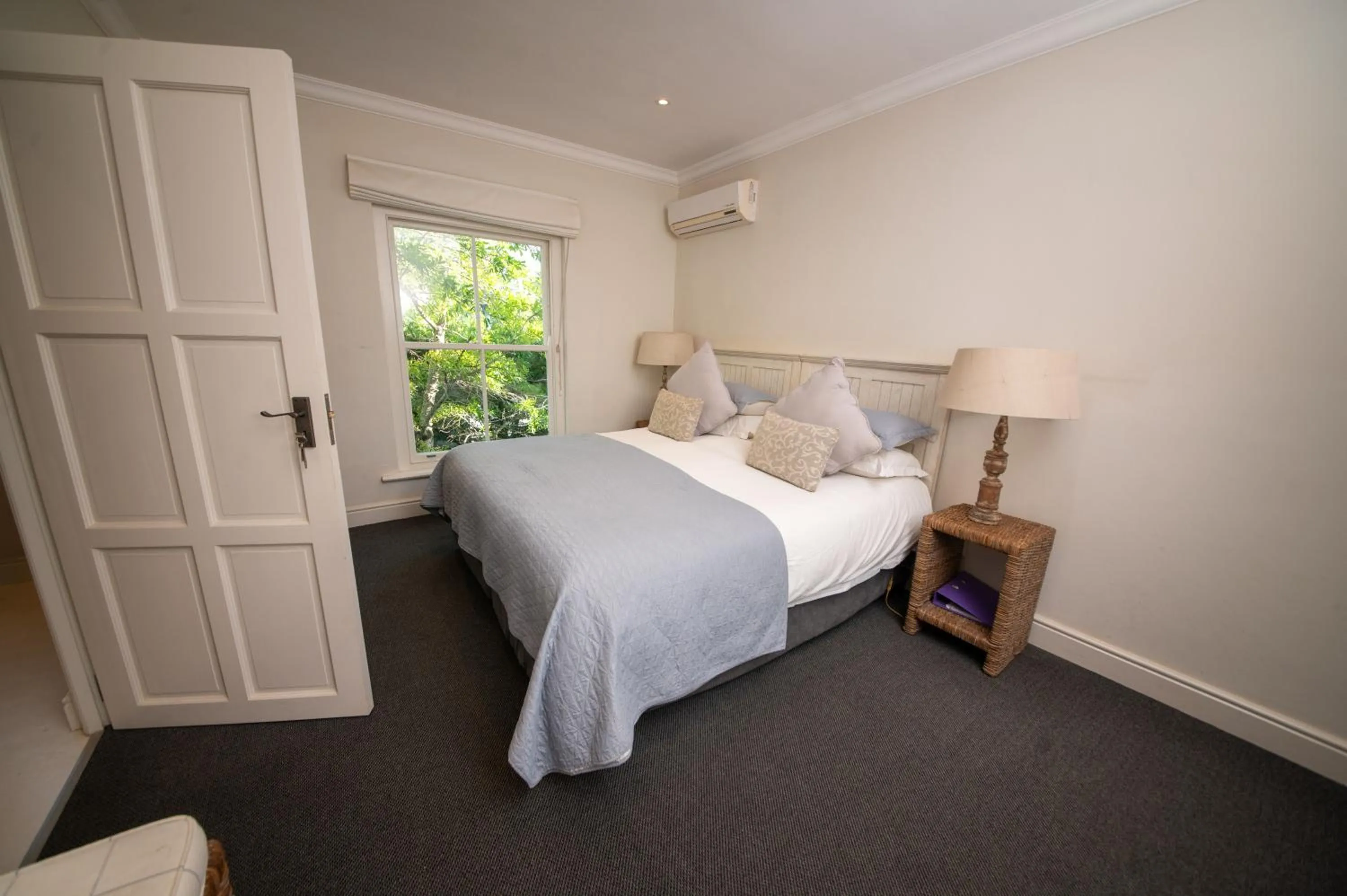 Bedroom, Bed in Maison d'Ail Guest House