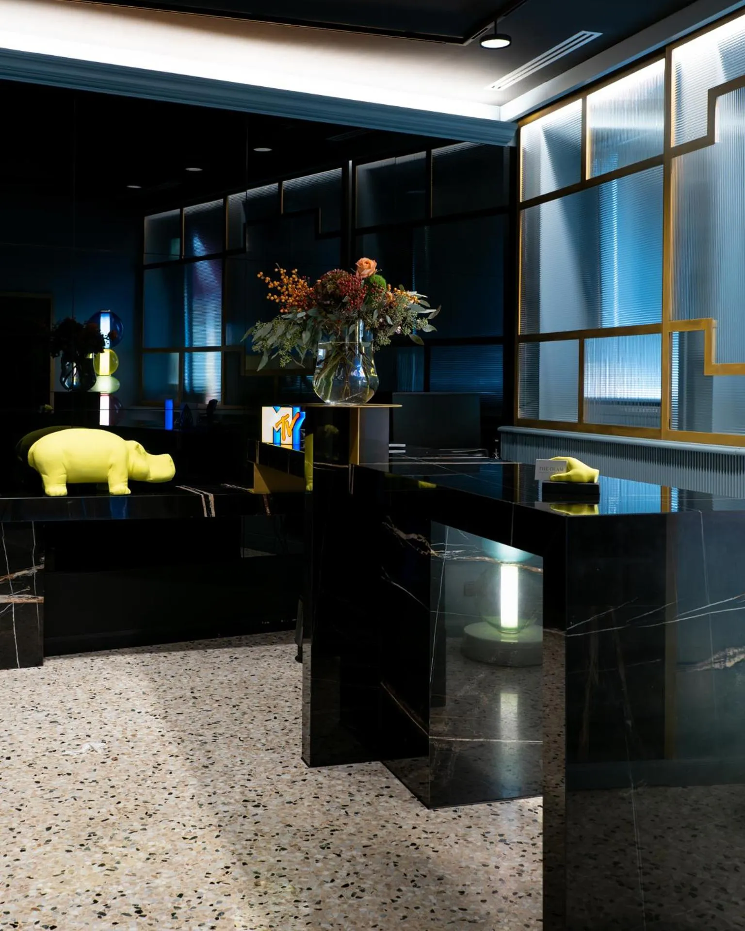 Lobby or reception in The Glam Boutique Hotel & Apt