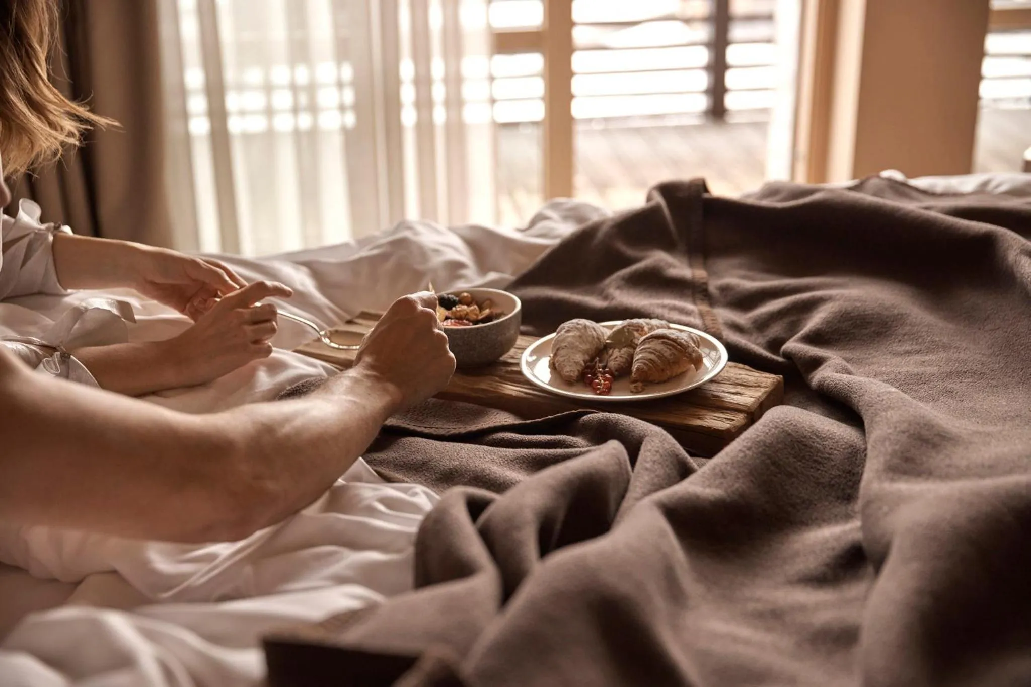 Bedroom, Bed in COMO Alpina Dolomites