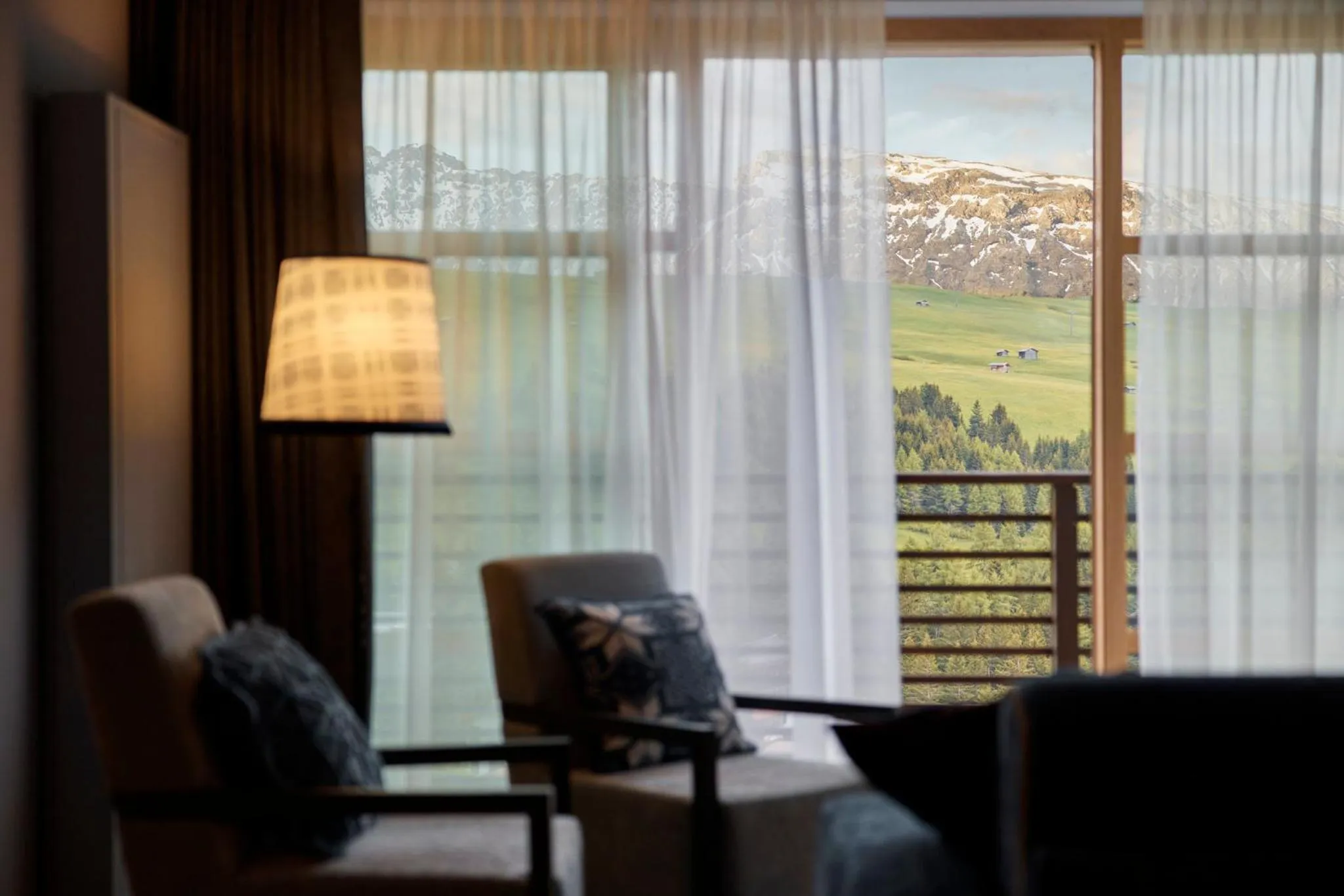 Bedroom in COMO Alpina Dolomites
