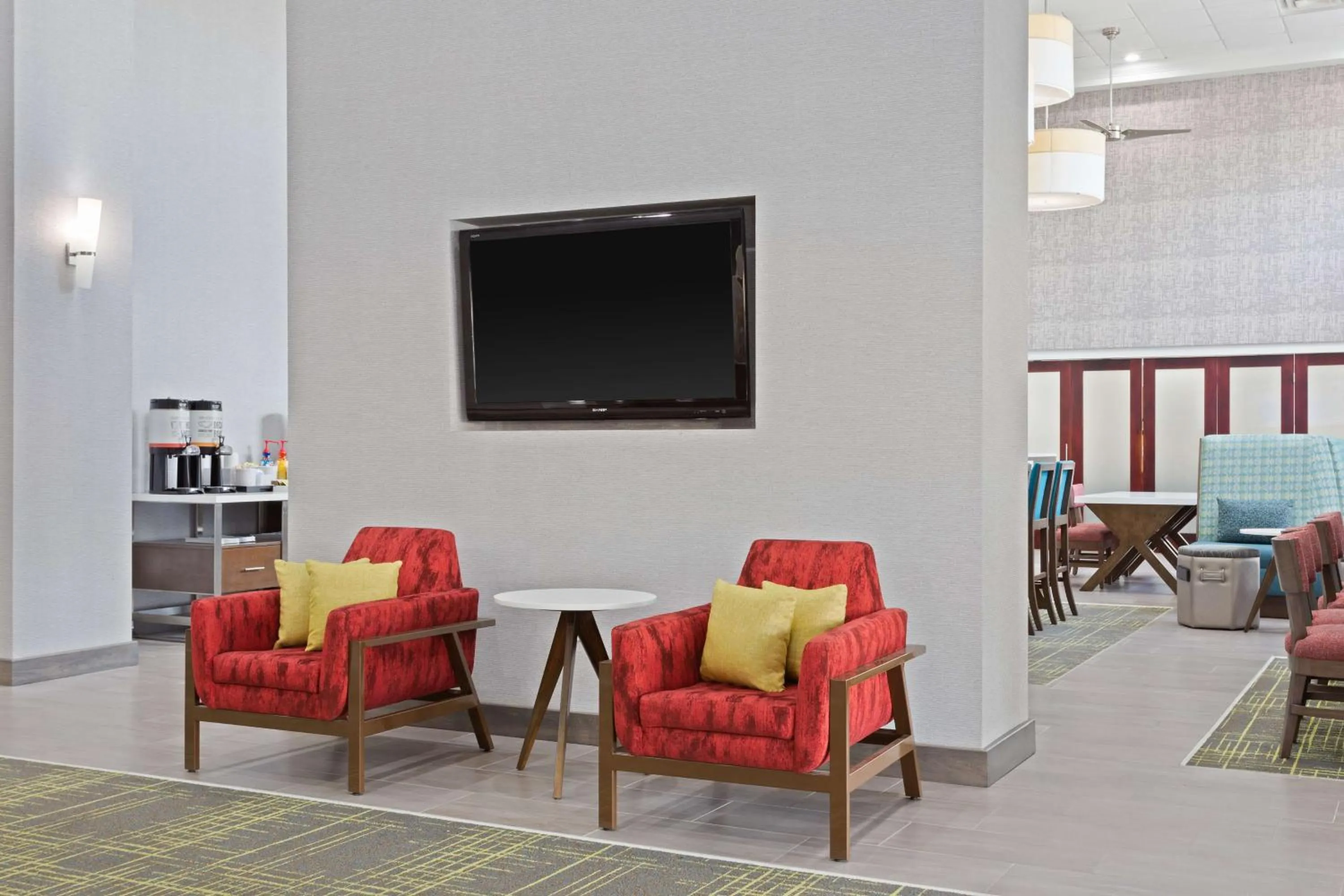 Lobby or reception in Hampton Inn & Suites Orlando International Drive North