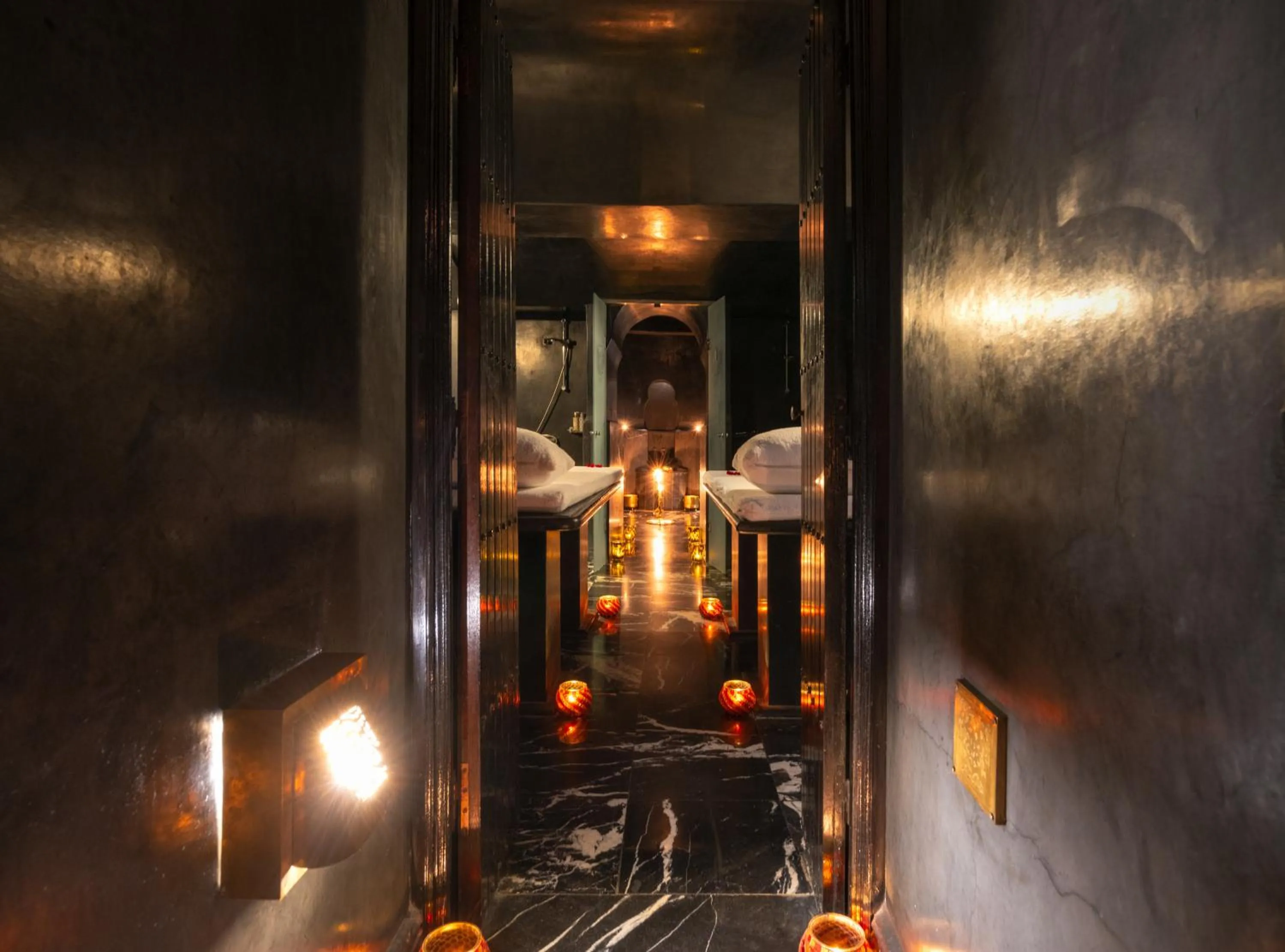 Steam room in Heure Bleue Palais - Relais & Châteaux