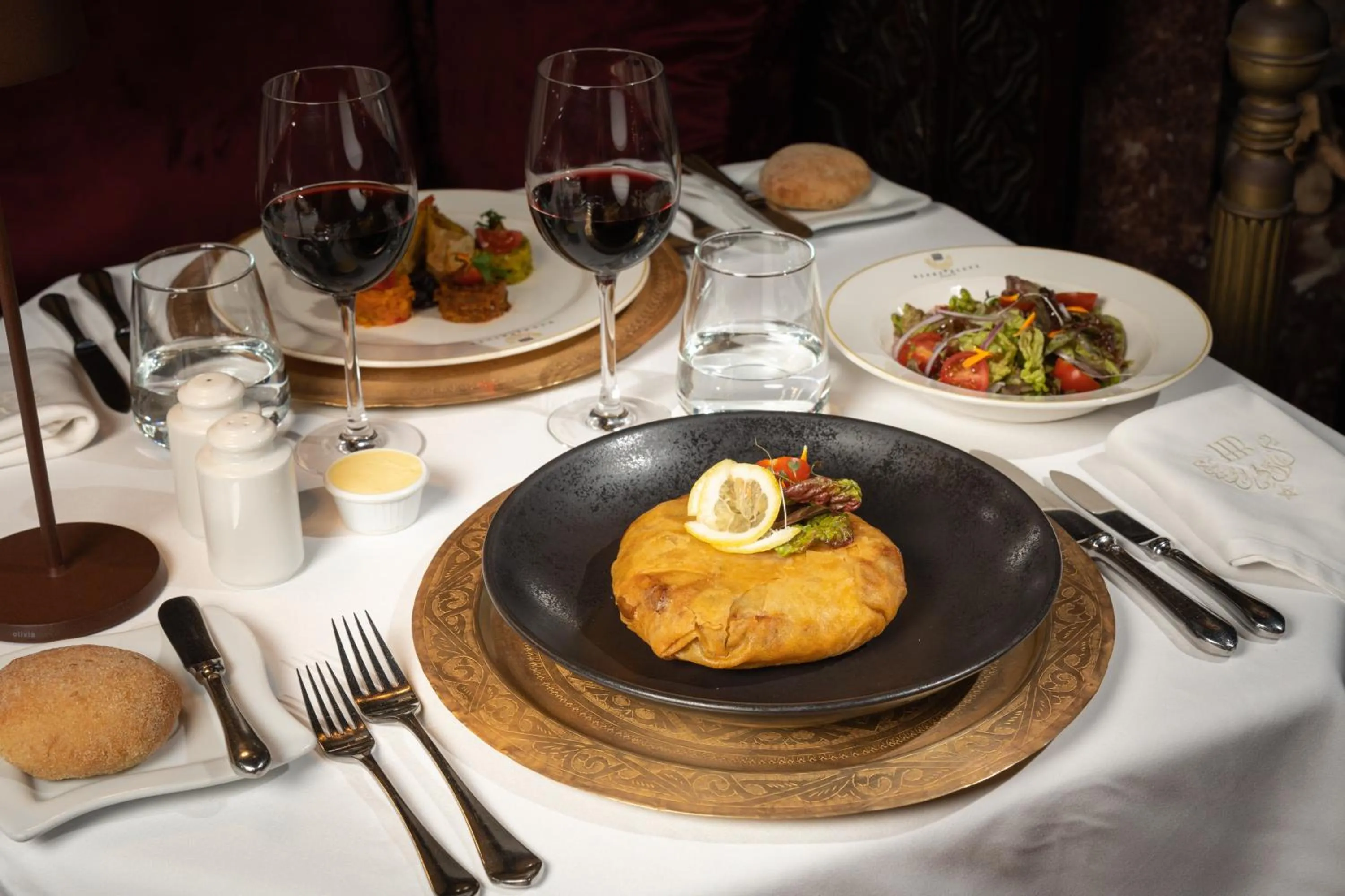 Restaurant/places to eat in Heure Bleue Palais - Relais & Châteaux