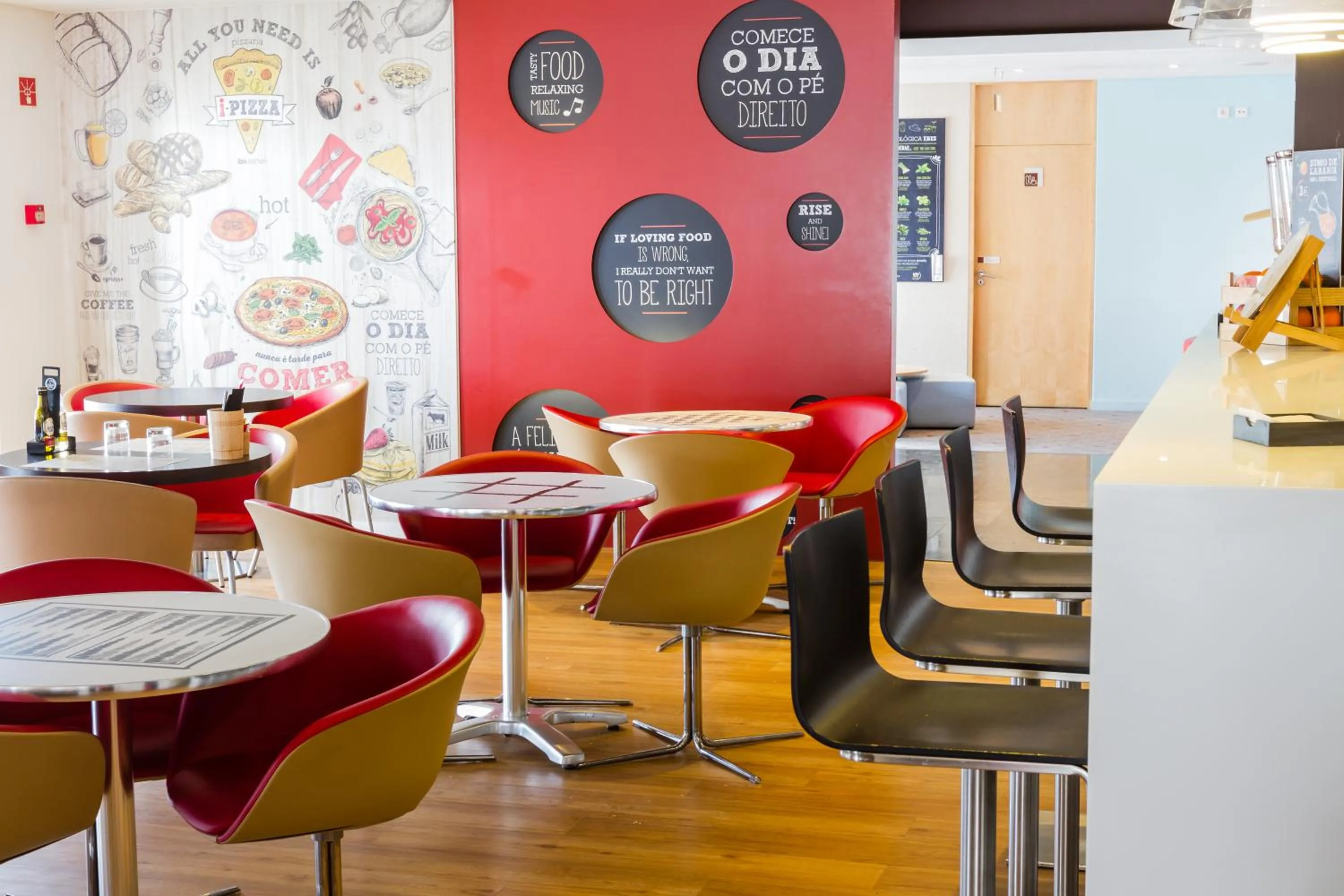Restaurant/places to eat in Hotel Ibis Lisboa Sintra
