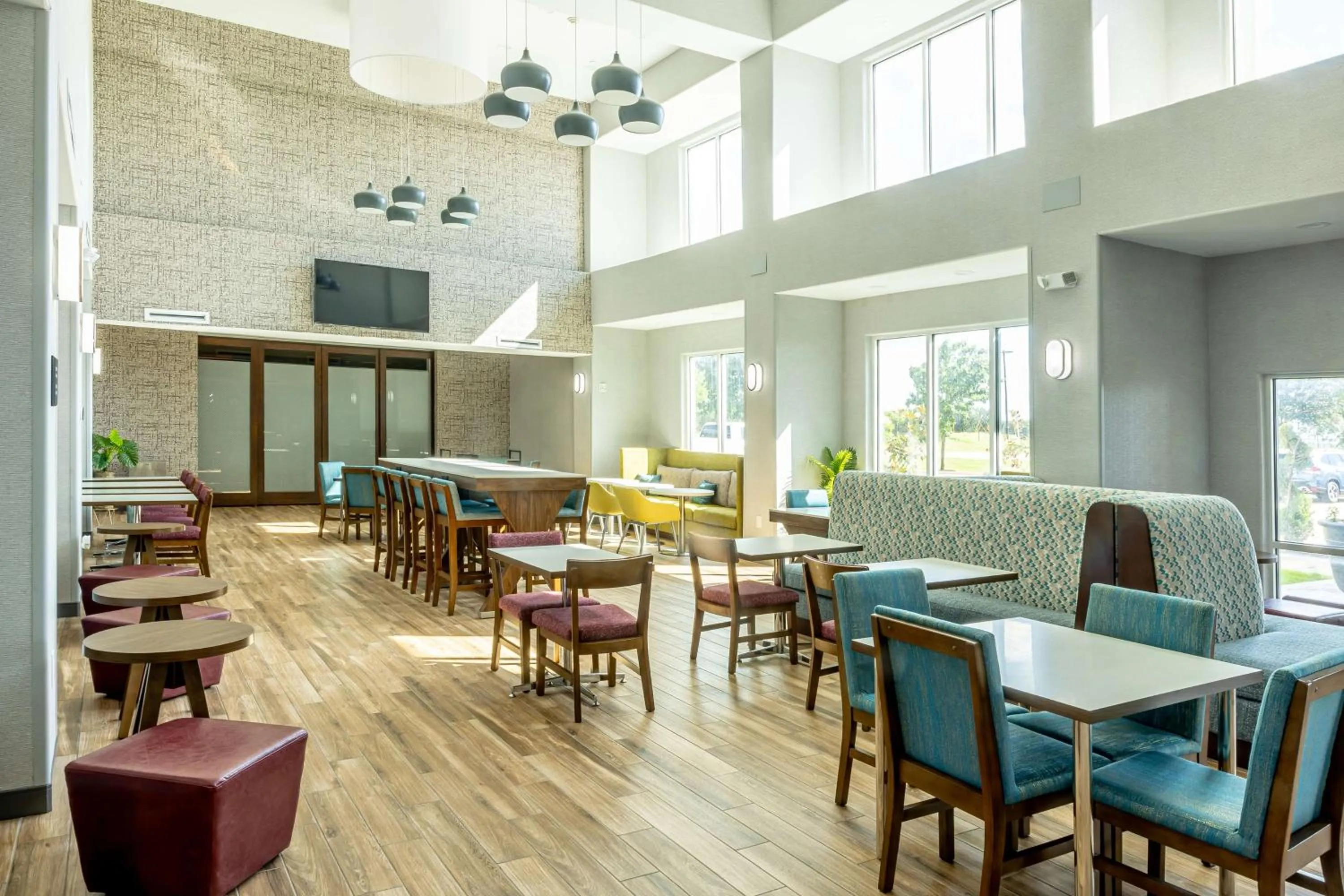 Lobby or reception in Hampton Inn & Suites Cleburne