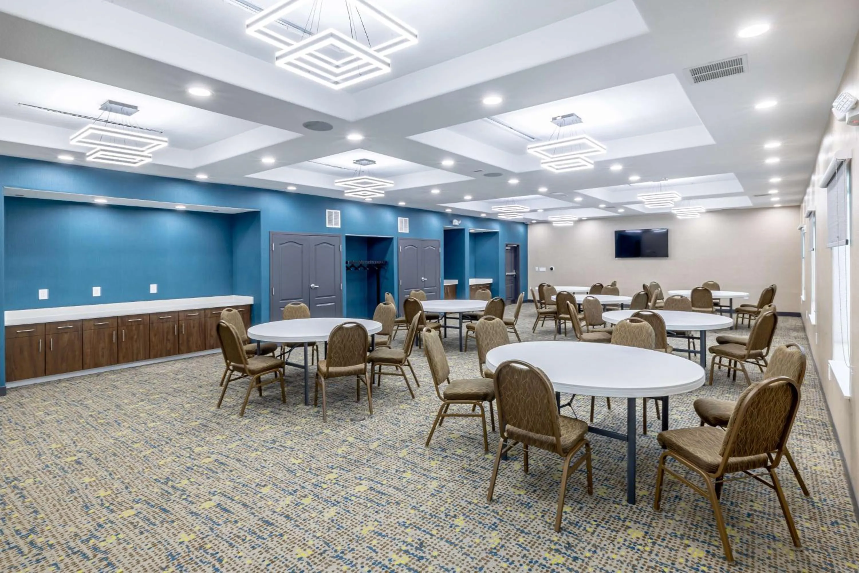 Meeting/conference room in Hampton Inn & Suites Cleburne