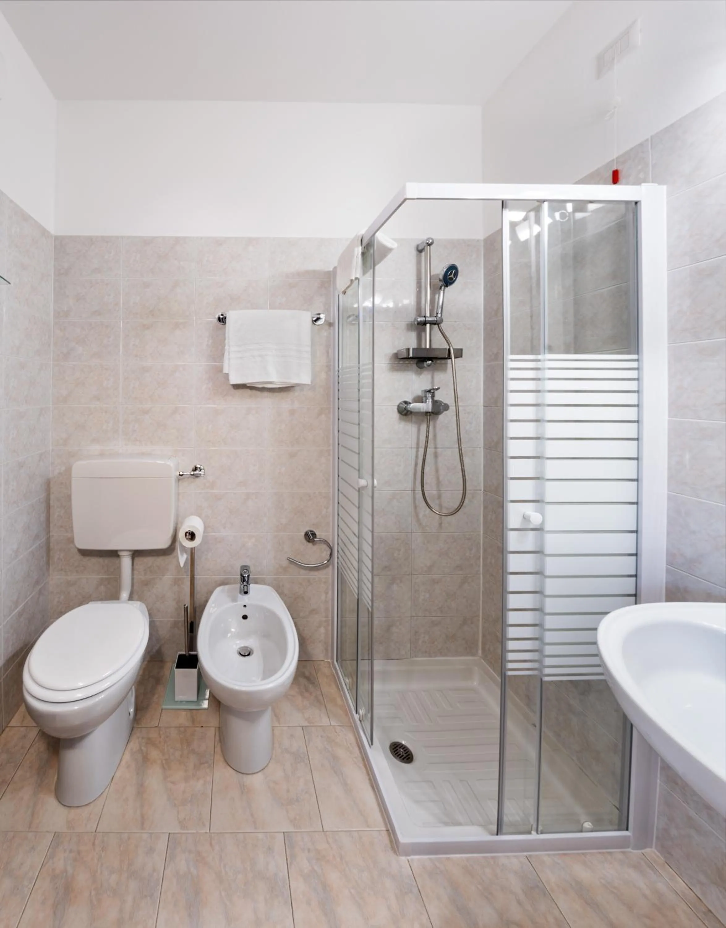 Bathroom in Hotel Roma