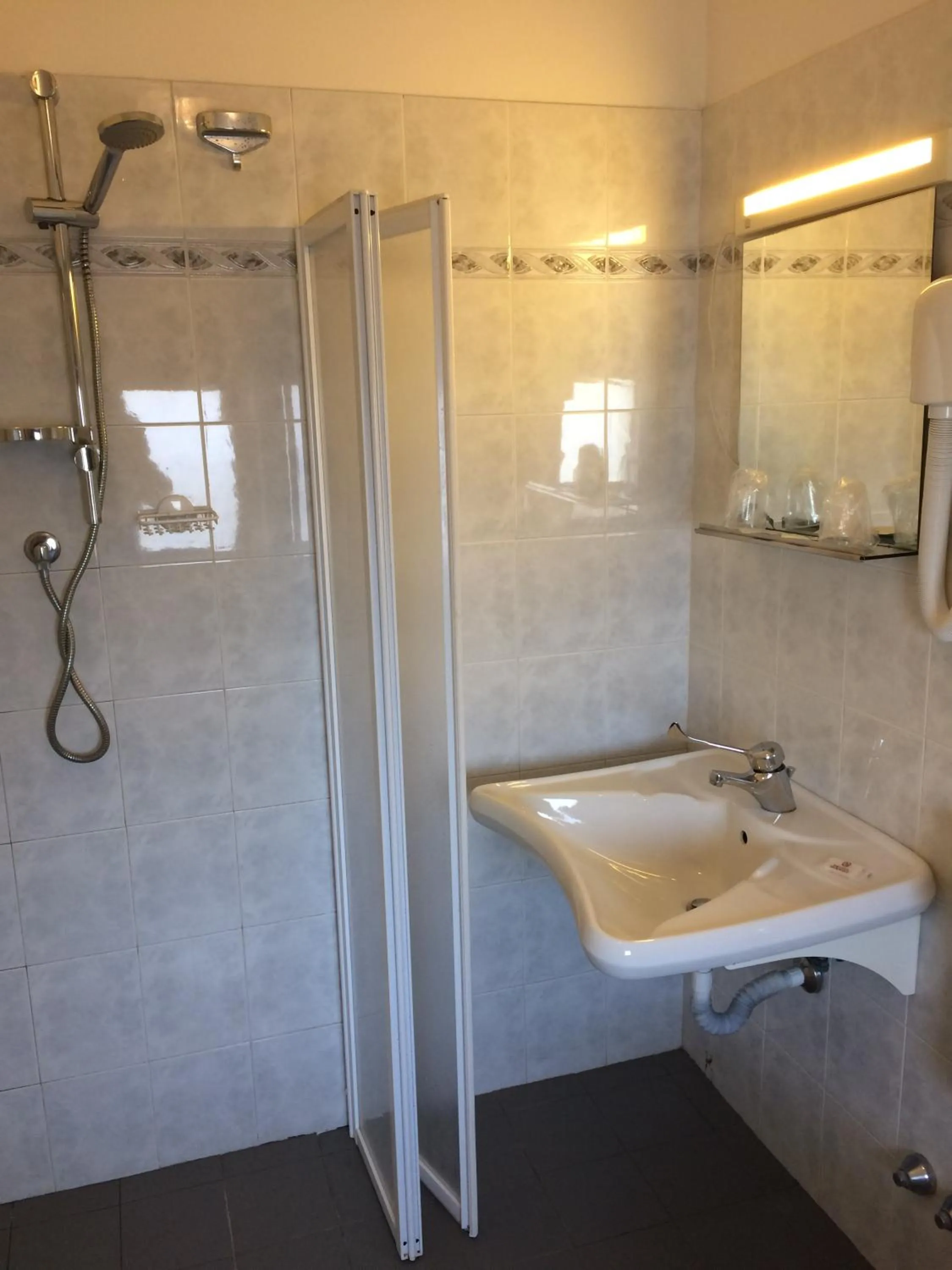 Bathroom in Hotel Bodoni