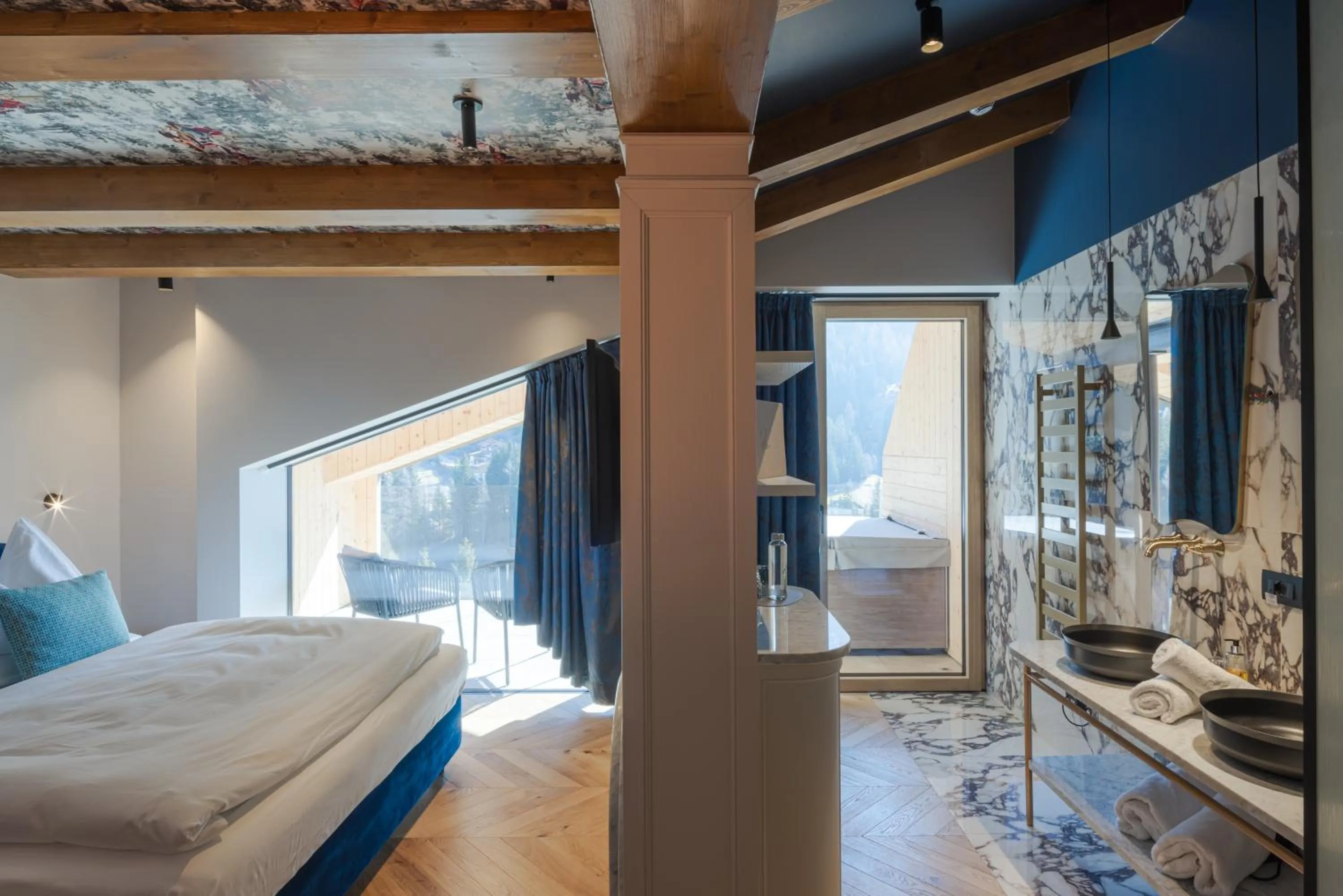 Bed in Latemar - Hotel Suites Spa