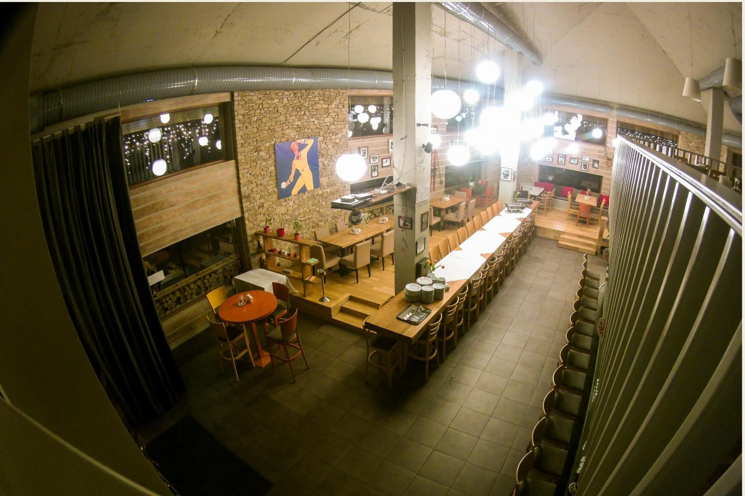 Restaurant/places to eat in White Lavina - Ski, Bike, Hike