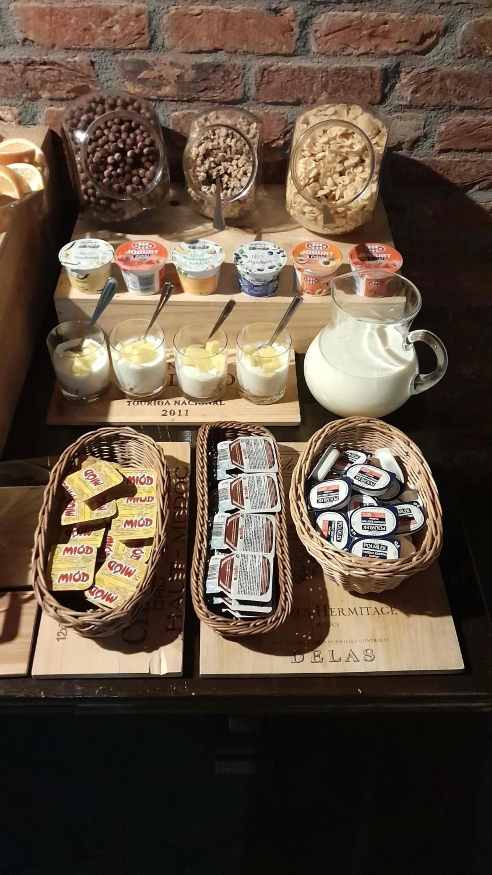 Buffet breakfast in Willa Pastel