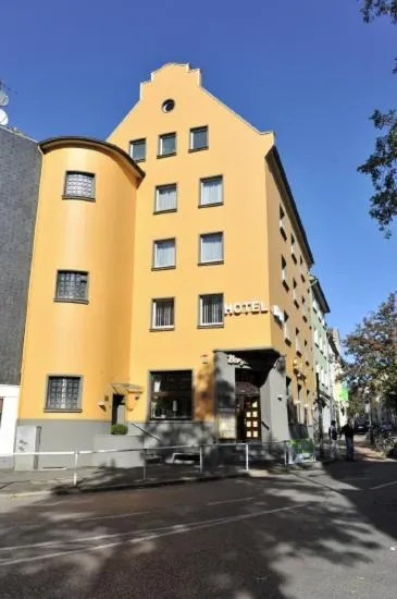 Property building in Hotel Bergischer Hof