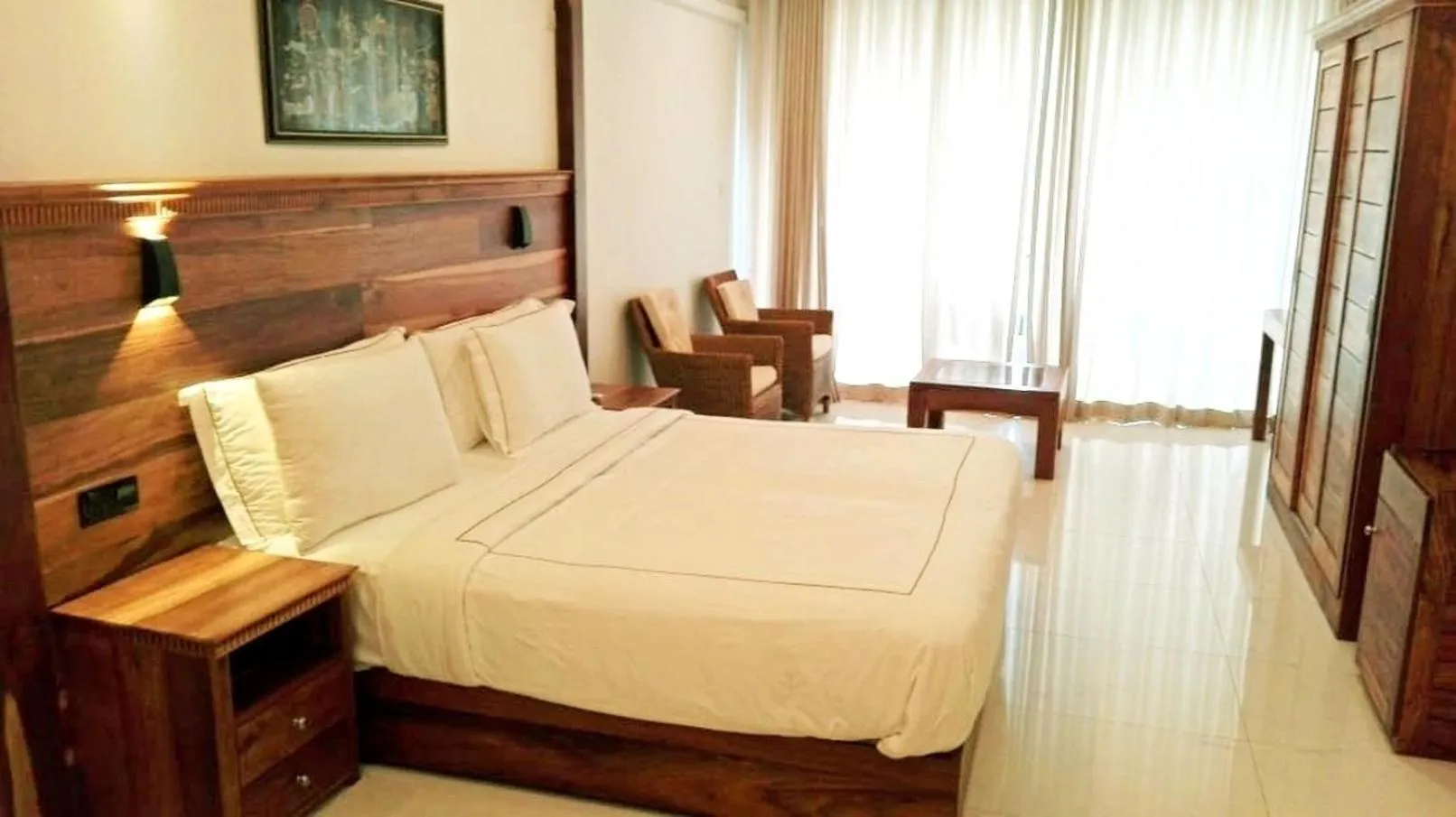 Bed in Lakewood Residence