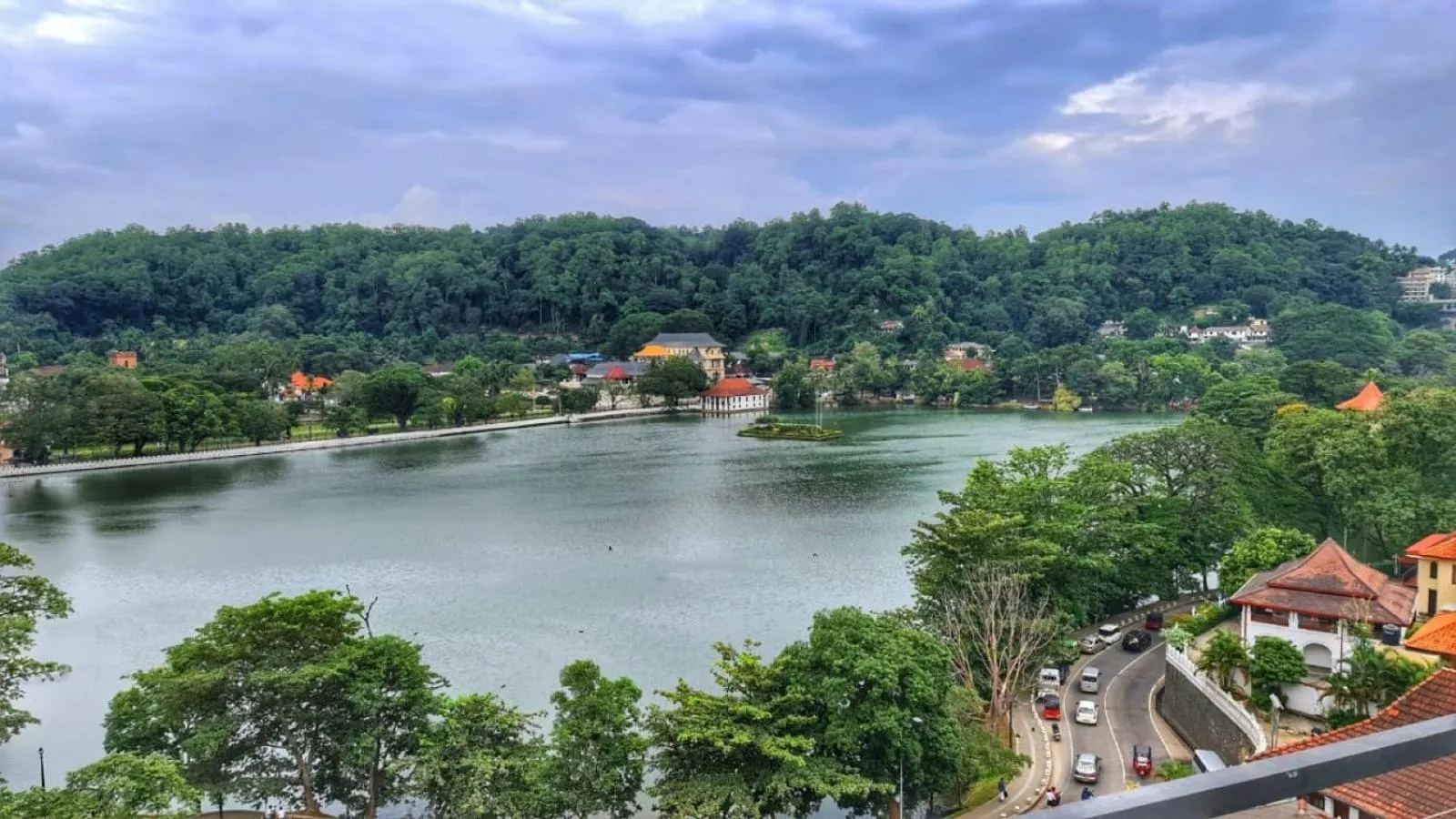 City view in Lakewood Residence