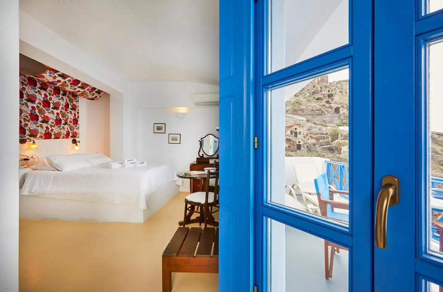 Premium Studio with Sunset View in Esperas Premium Studio with Sunset View in Esperas