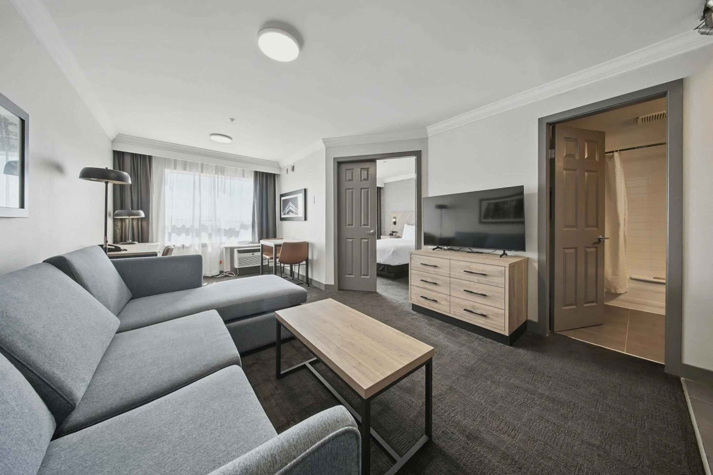 Living room in Sandman Hotel Red Deer