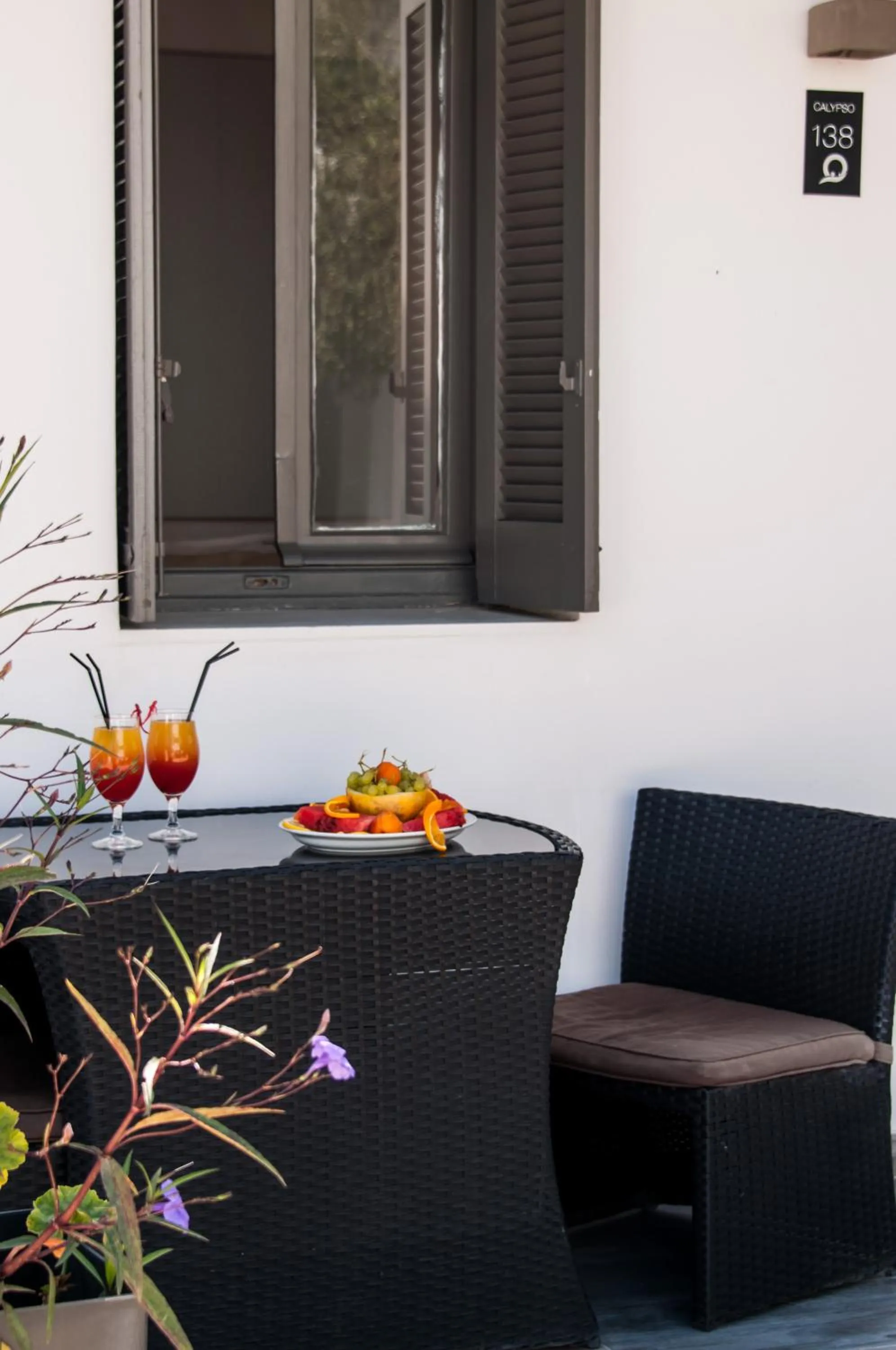 Seating area in Sunny Garden Hotel