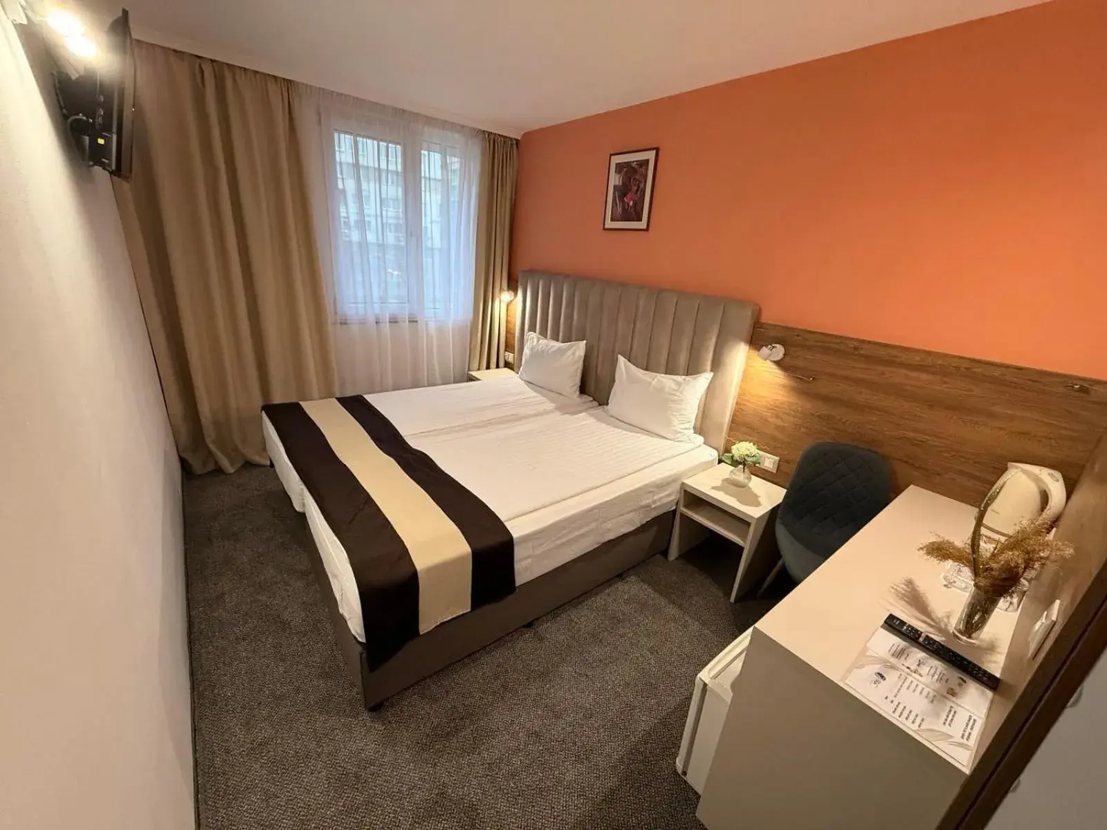 Standard Double or Twin Room with Free coffee and tea facilities in Hotel Forum - Free Parking for cars Standard Double or Twin Room with Free coffee and tea facilities in Hotel Forum - Free Parking for cars