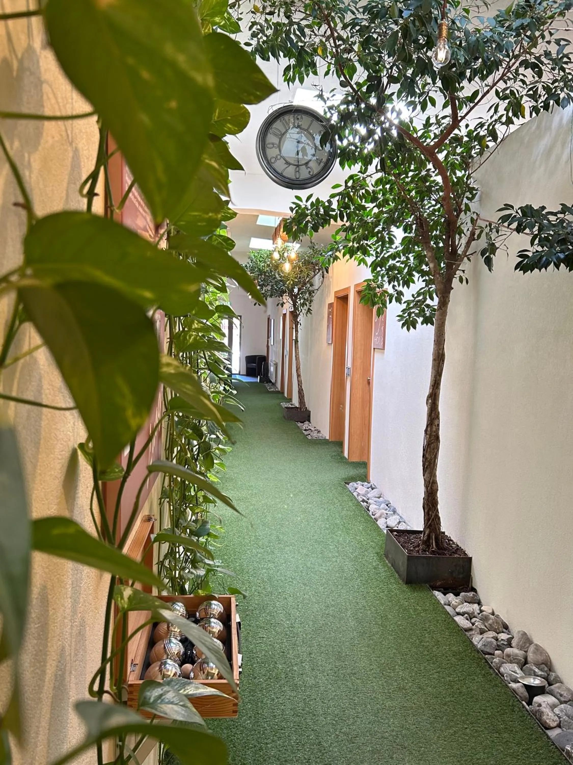 Property building in S'Matt Bob