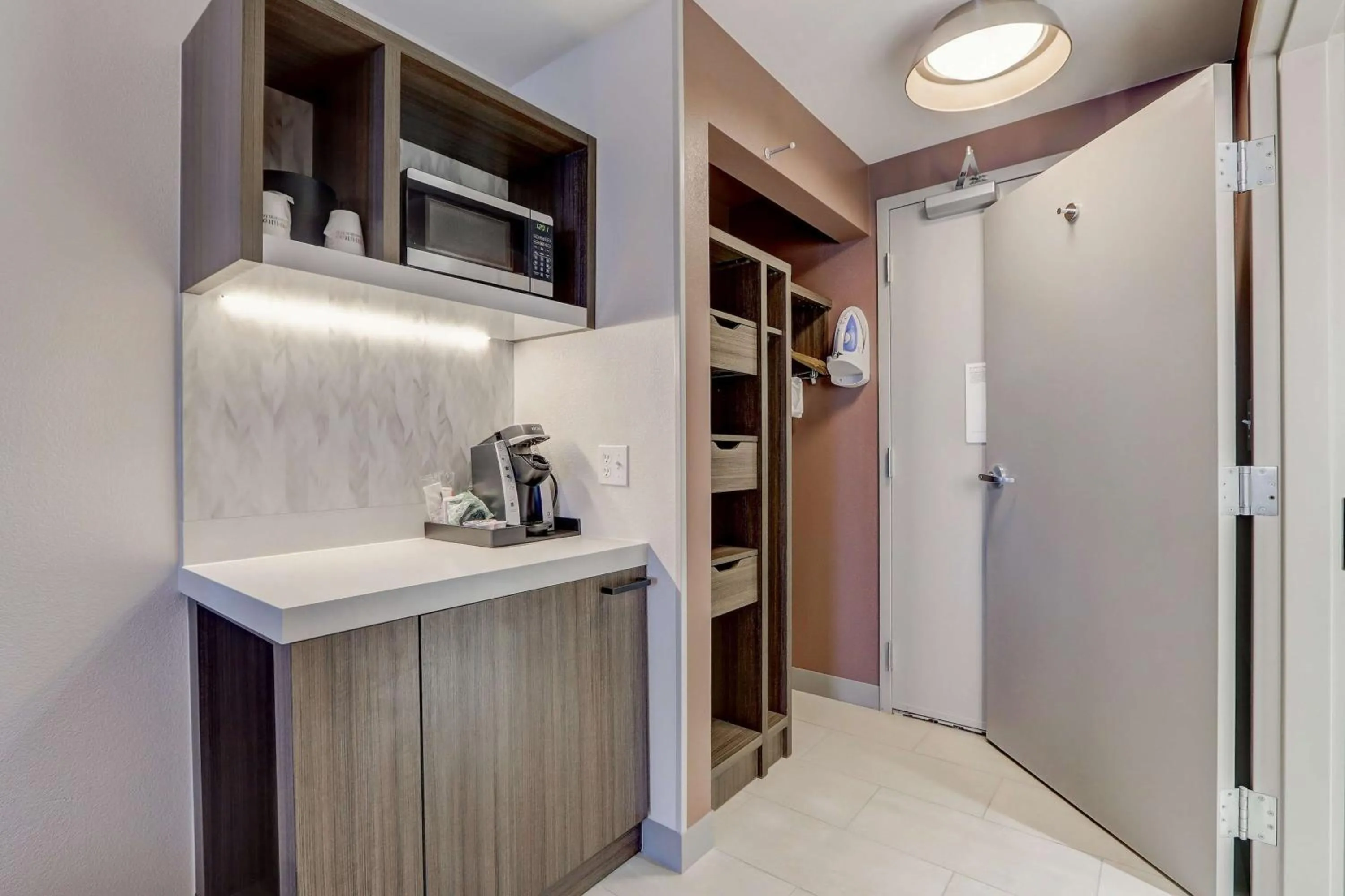 Photo of the whole room in Hilton Garden Inn Indianapolis Northwest