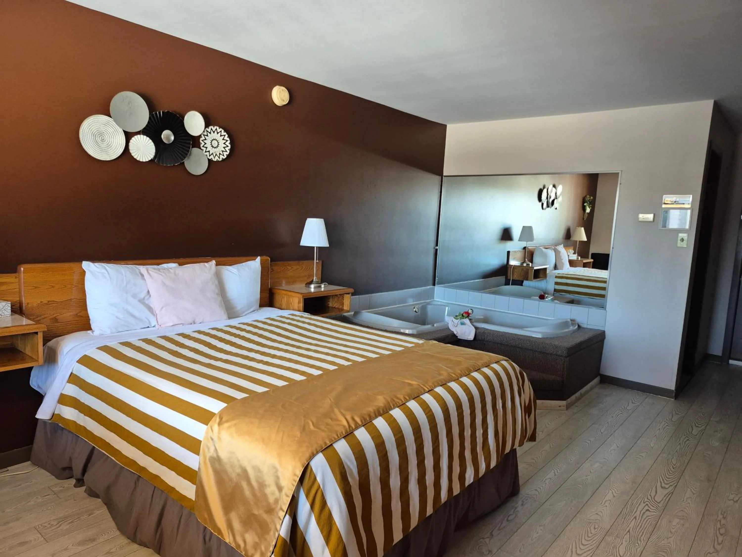 Bed in Motel Le Radisson de Val-David