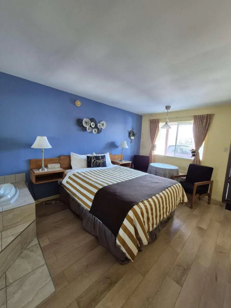 Bed in Motel Le Radisson de Val-David