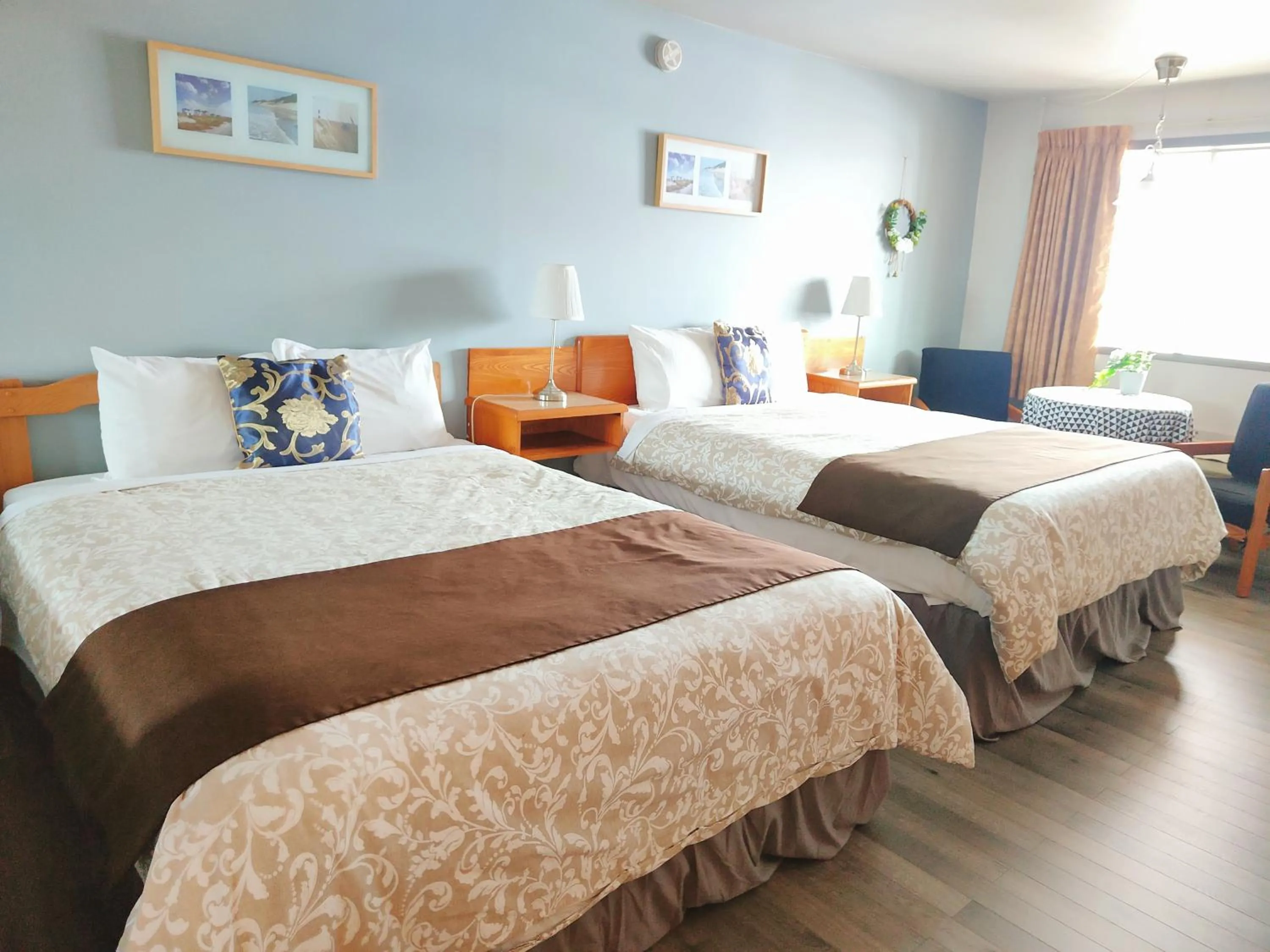 Bed in Motel Le Radisson de Val-David