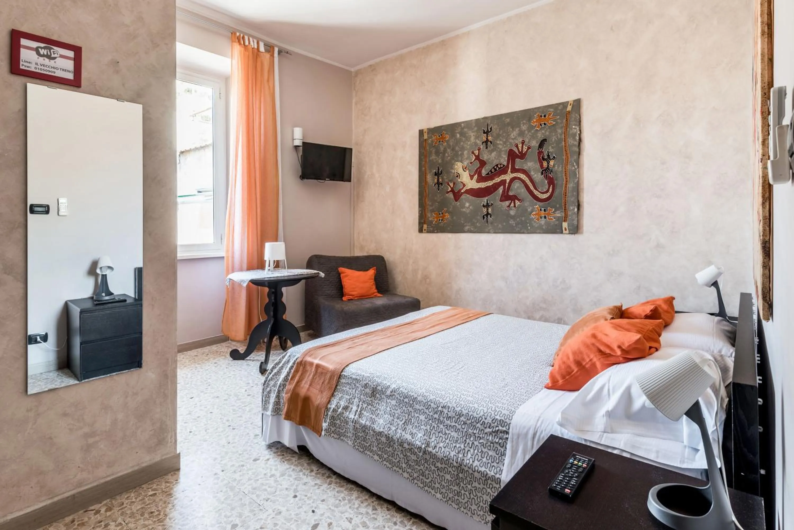 TV and multimedia, Bed in Vecchio Treno guest house