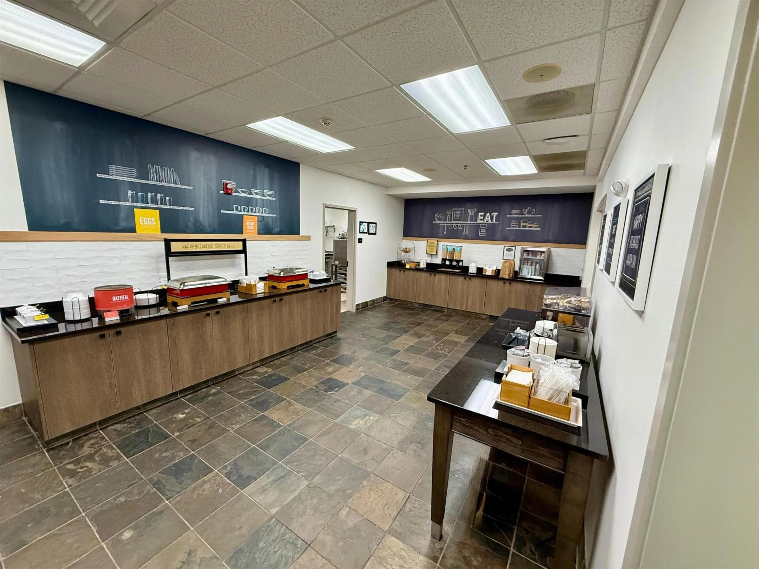 Breakfast in Hampton Inn & Suites Cashiers - Sapphire Valley