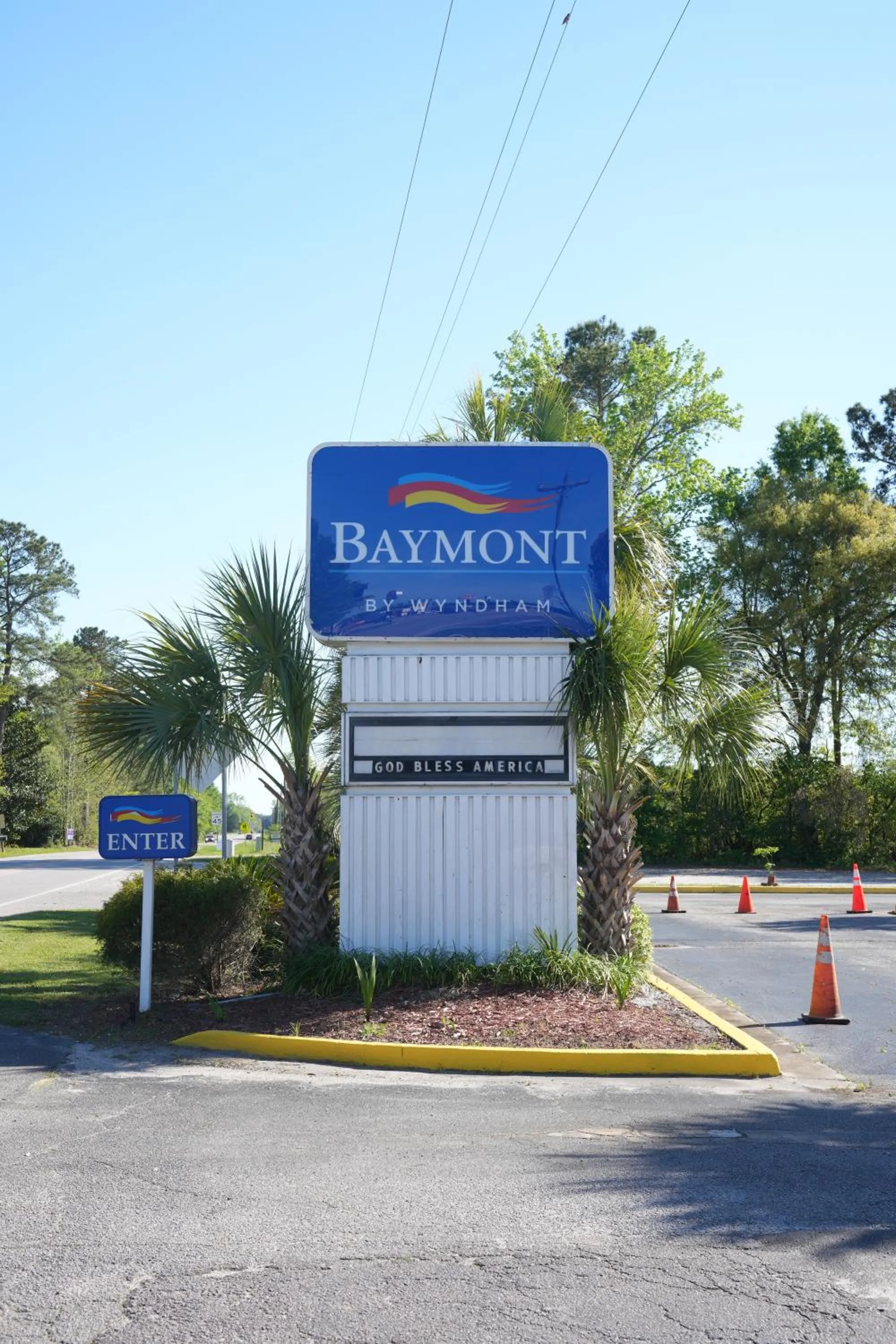 Property logo or sign in Baymont by Wyndham Manning