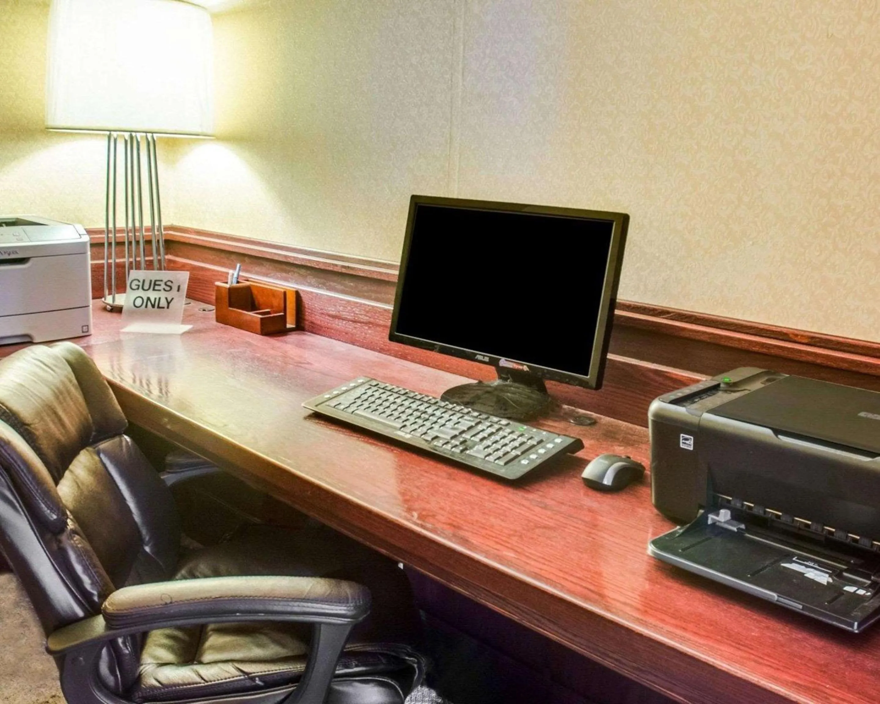 Business facilities in Clarion Inn Fredericksburg North