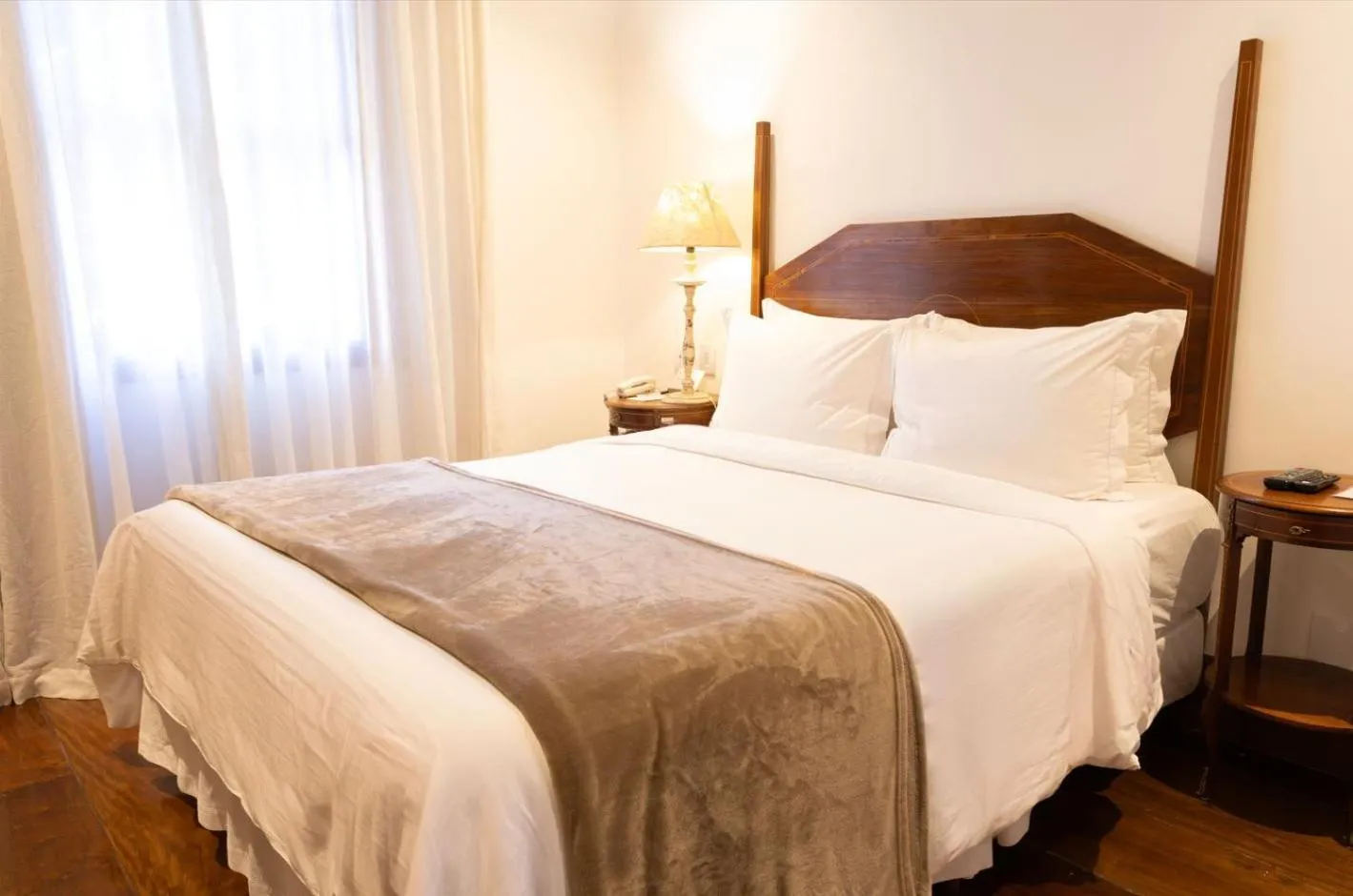 Bed in Hotel Solar do Rosário