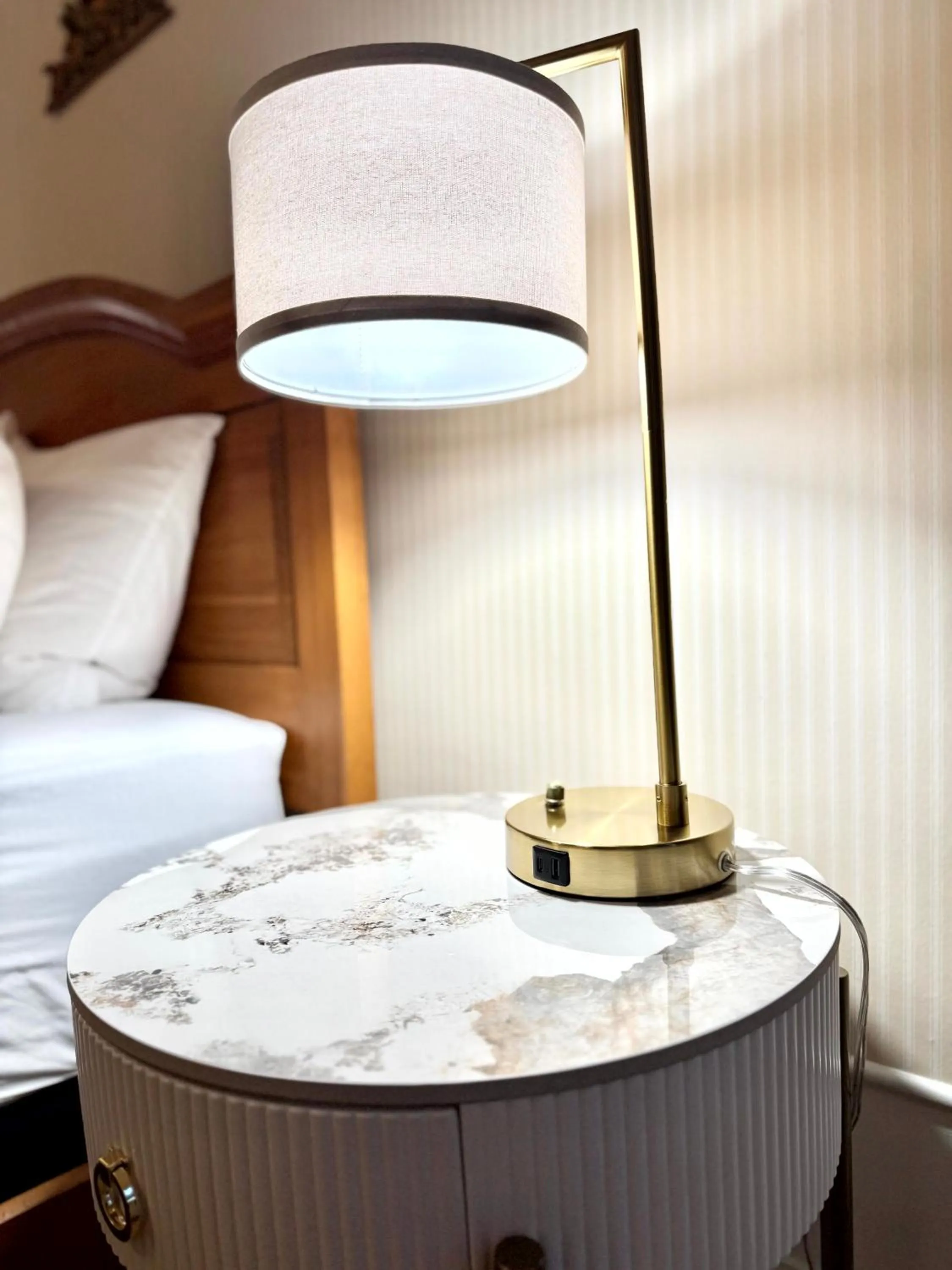 Bedroom, Bed in Hotel Charles-Alexandre - Par Aneyro