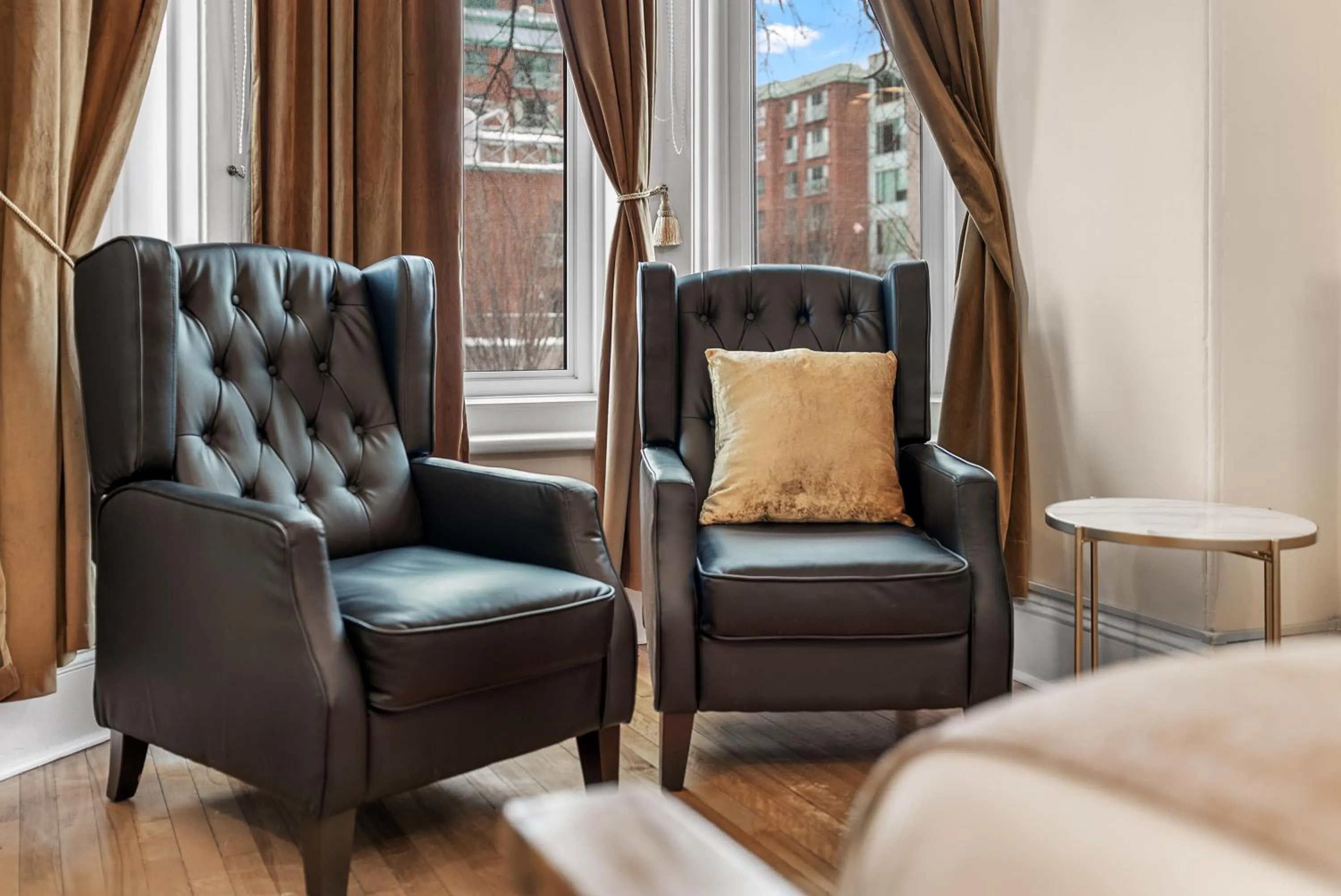Seating area in Hotel Charles-Alexandre - Par Aneyro