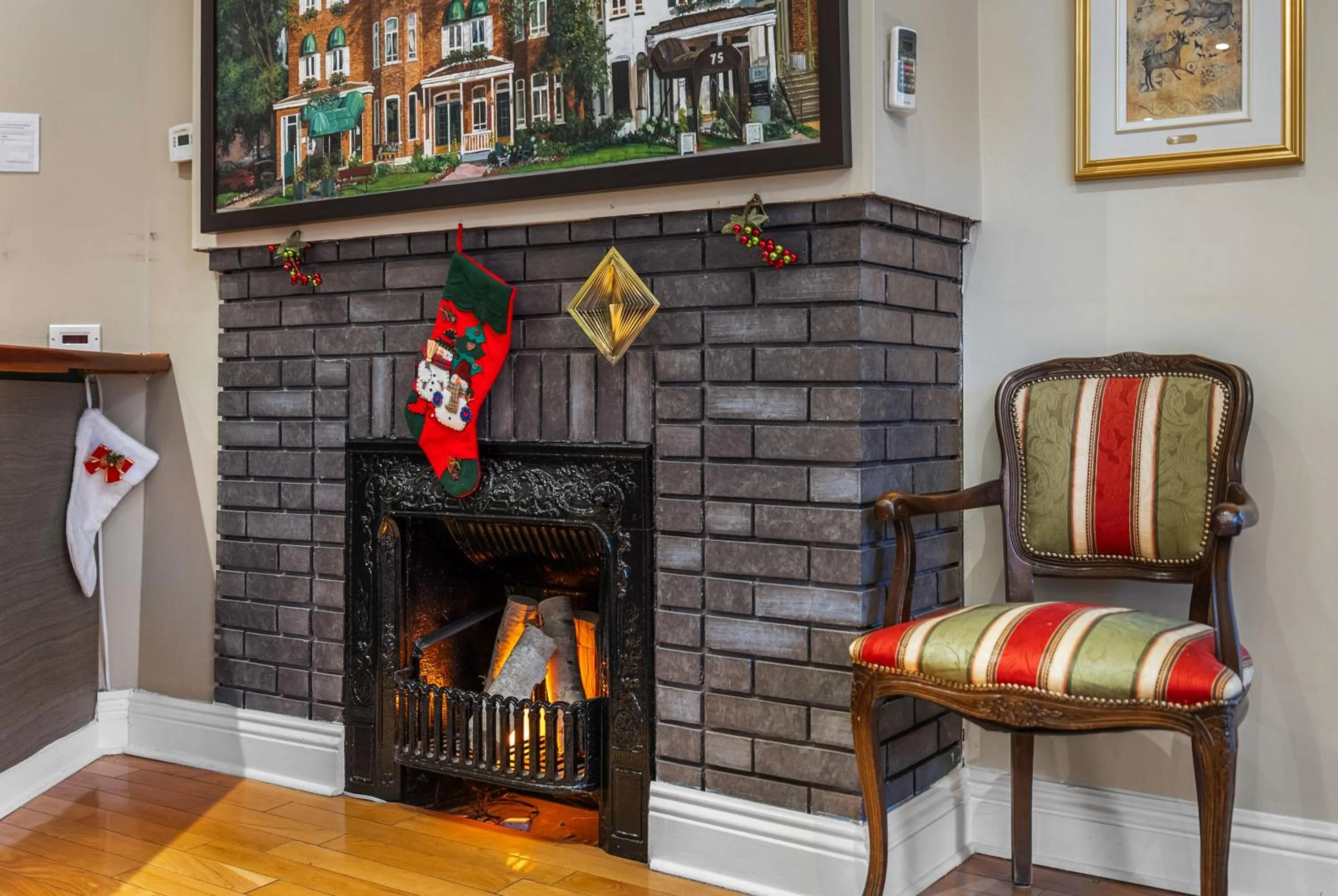 fireplace in Hotel Charles-Alexandre - Par Aneyro