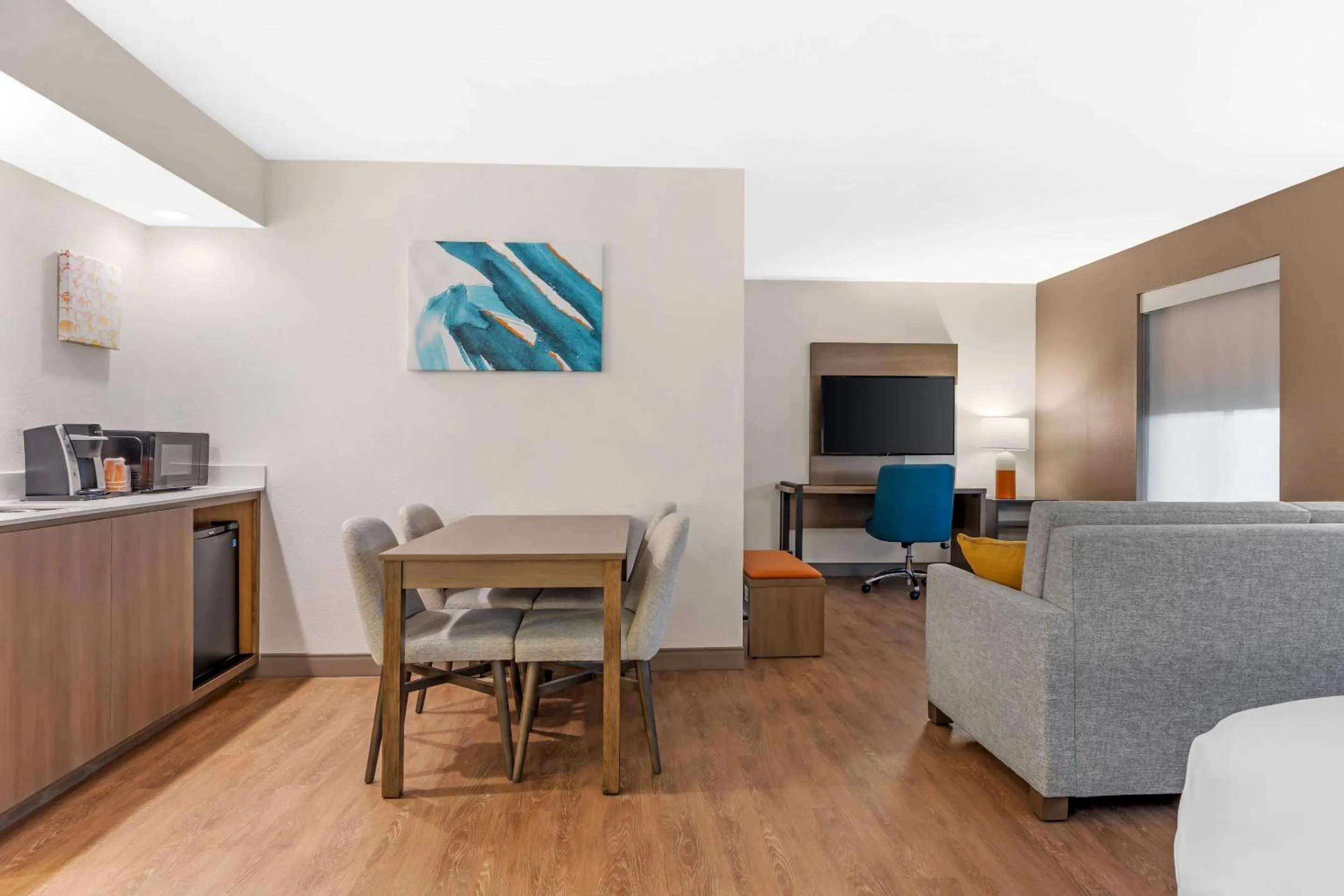 Bedroom in Comfort Inn Sullivan